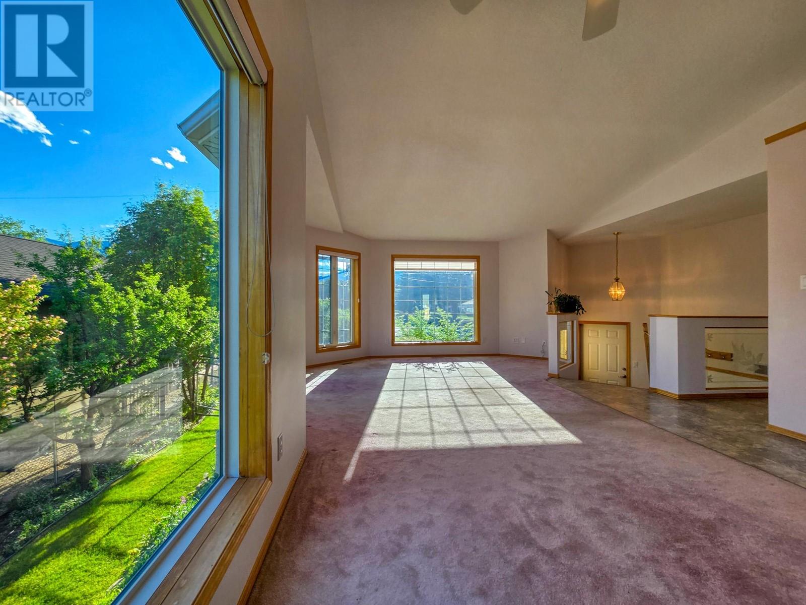 817 12th Avenue, Invermere, British Columbia  V0A 1K0 - Photo 19 - 10349937