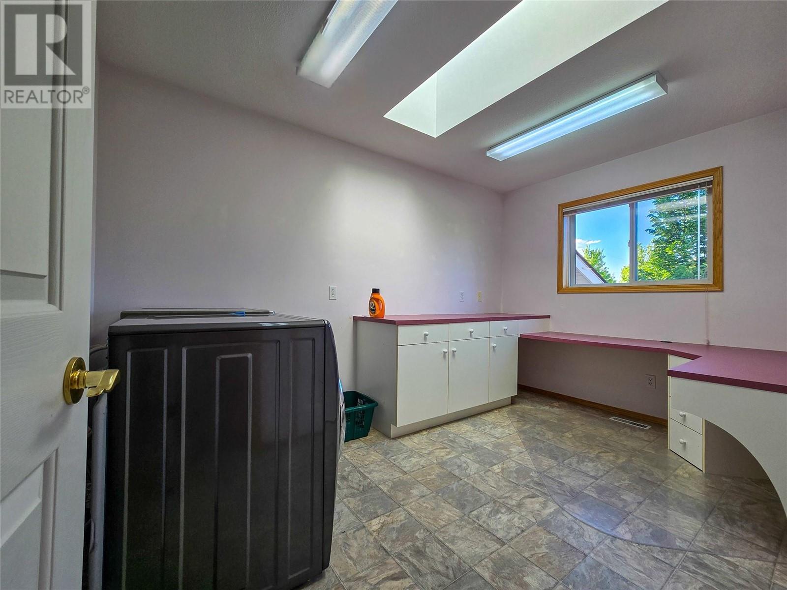 817 12th Avenue, Invermere, British Columbia  V0A 1K0 - Photo 22 - 10349937