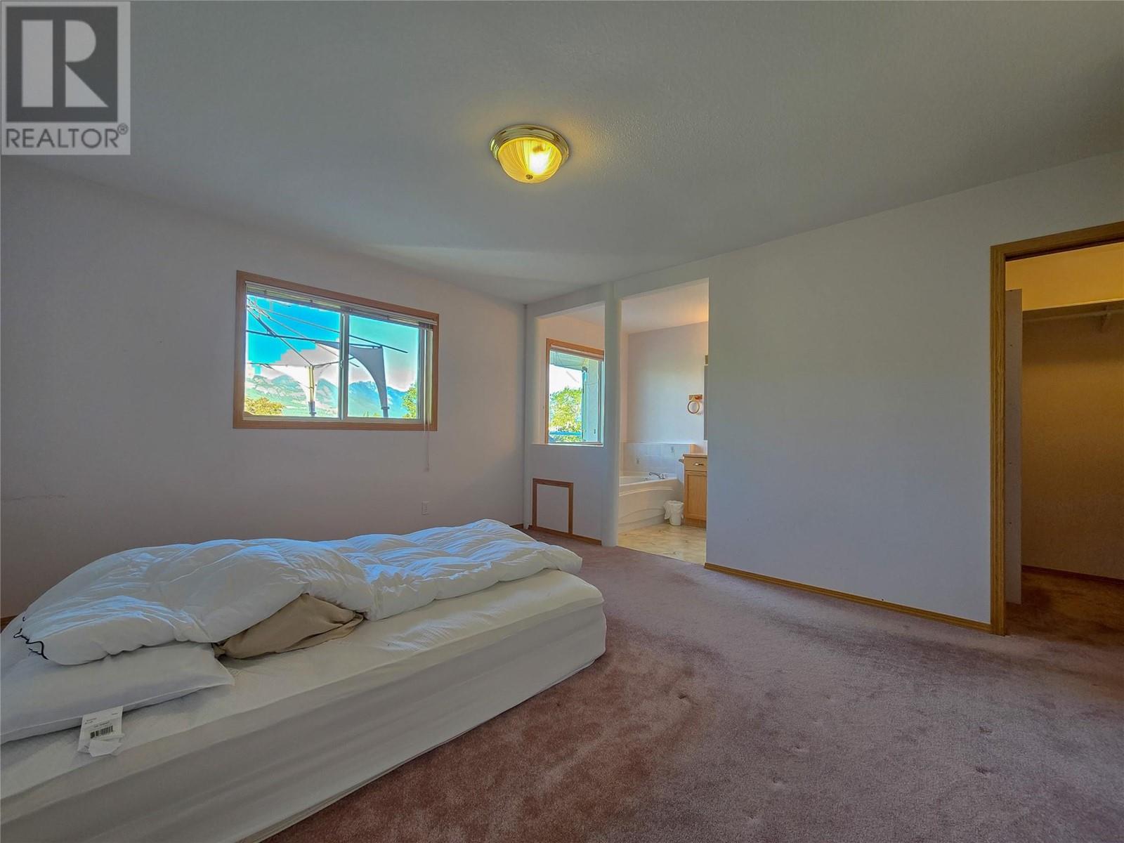 817 12th Avenue, Invermere, British Columbia  V0A 1K0 - Photo 27 - 10349937