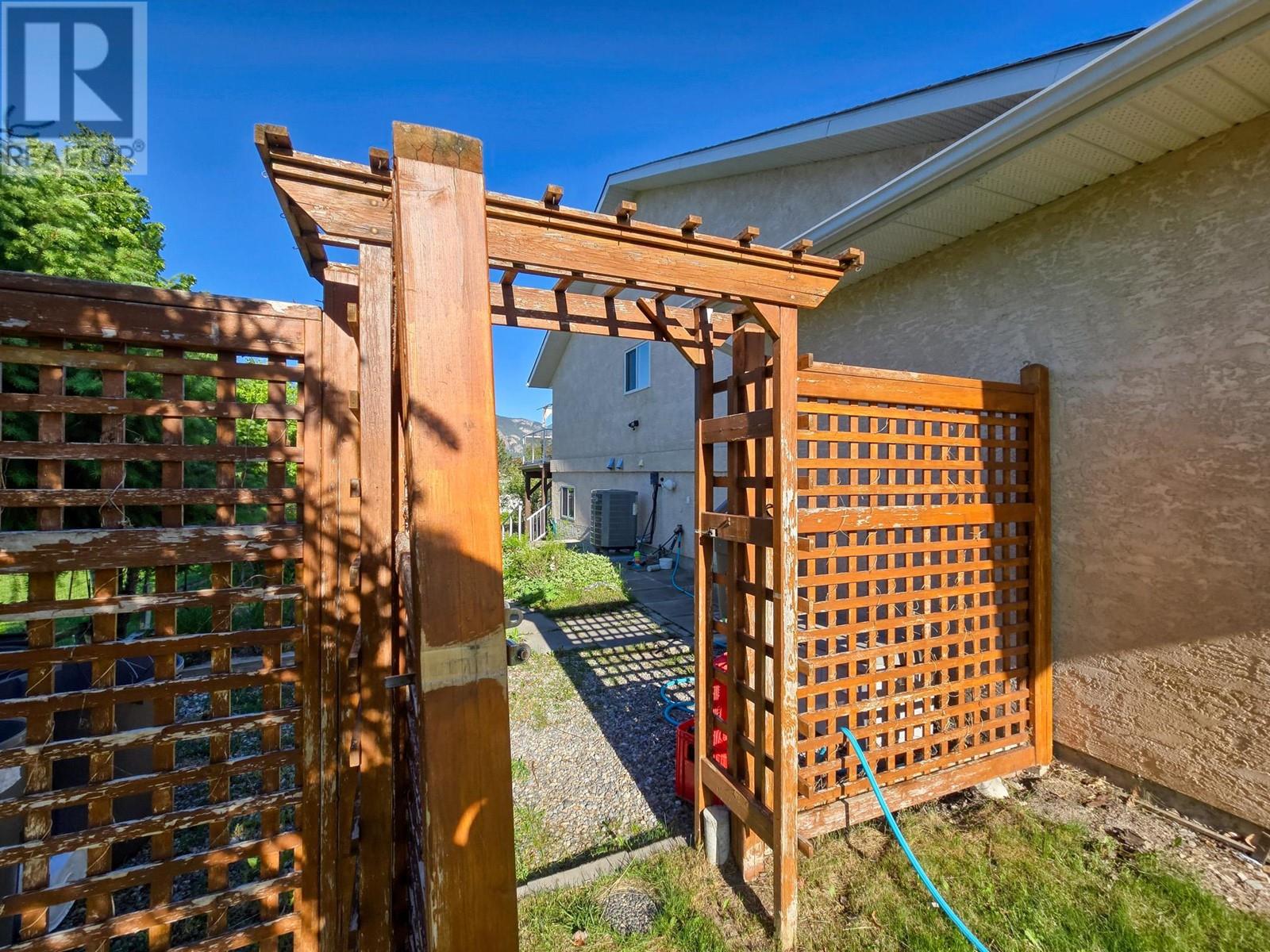 817 12th Avenue, Invermere, British Columbia  V0A 1K0 - Photo 30 - 10349937