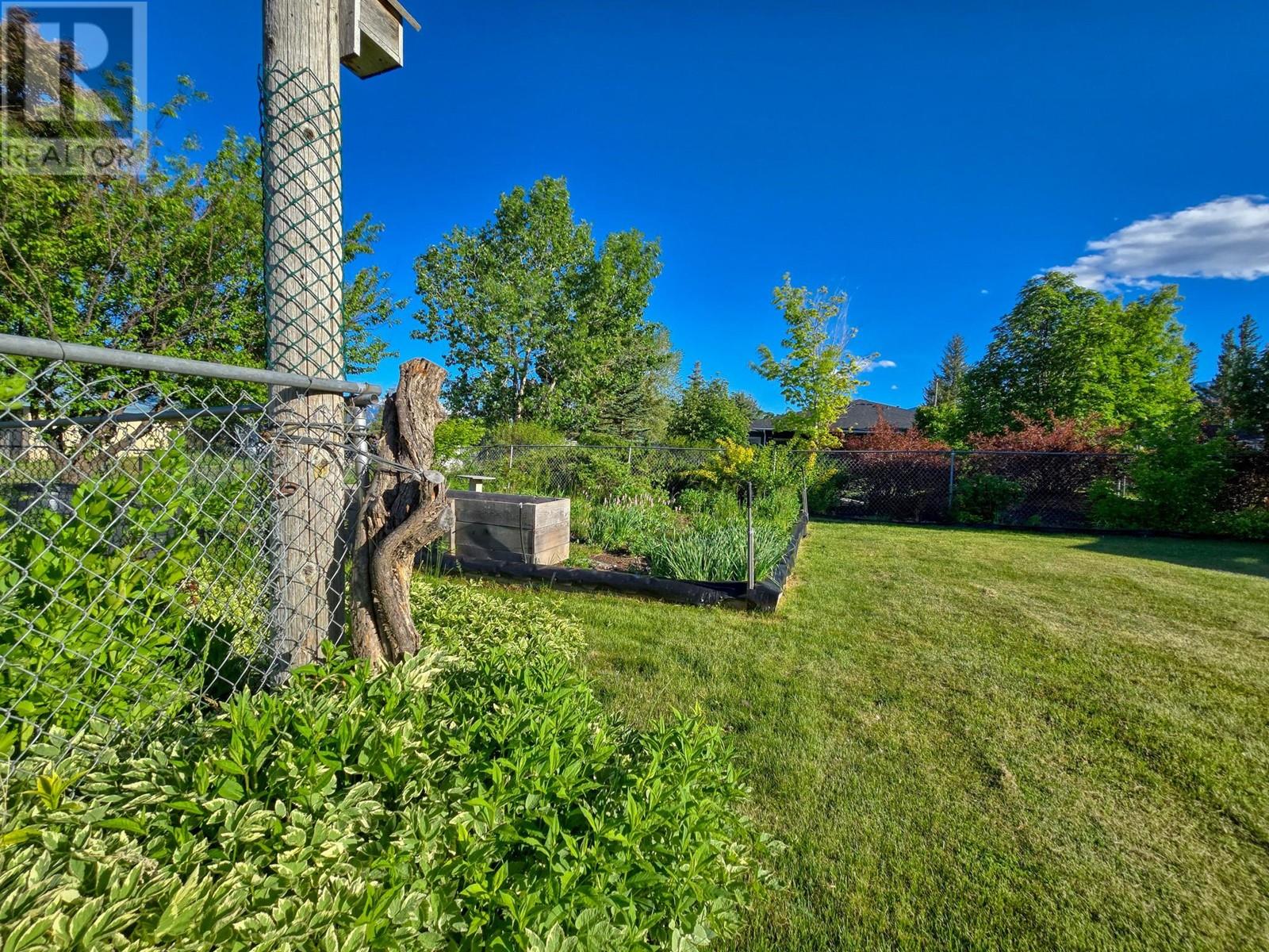 817 12th Avenue, Invermere, British Columbia  V0A 1K0 - Photo 39 - 10349937