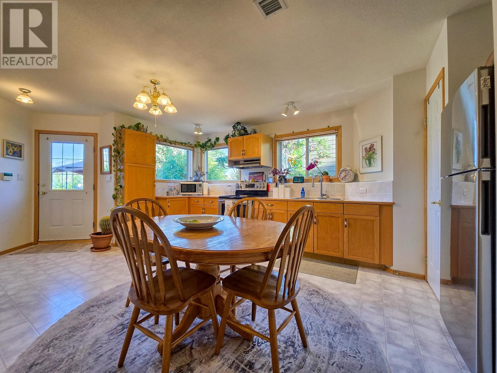 817 12th Avenue, Invermere, British Columbia  V0A 1K0 - Photo 51 - 10349937