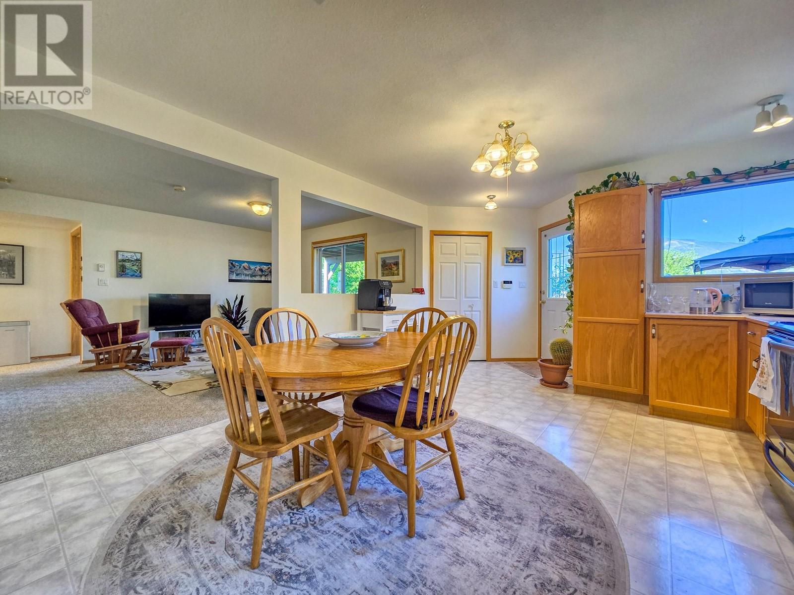 817 12th Avenue, Invermere, British Columbia  V0A 1K0 - Photo 53 - 10349937