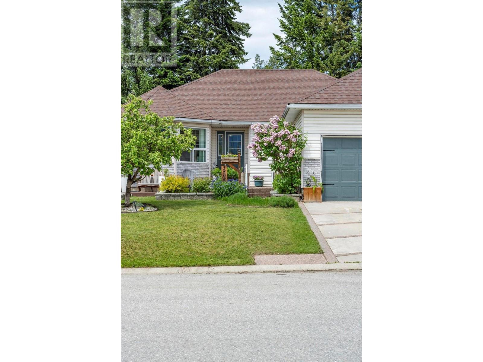 1505 Cedar Street, Golden, British Columbia  V0A 1H6 - Photo 3 - 10350673