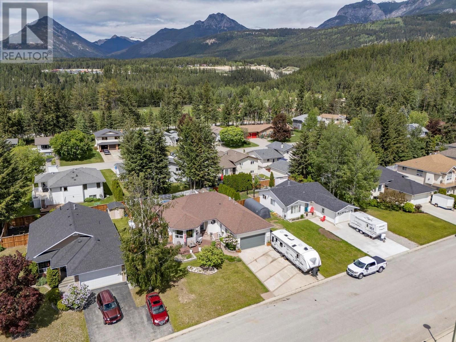 1505 Cedar Street, Golden, British Columbia  V0A 1H6 - Photo 51 - 10350673