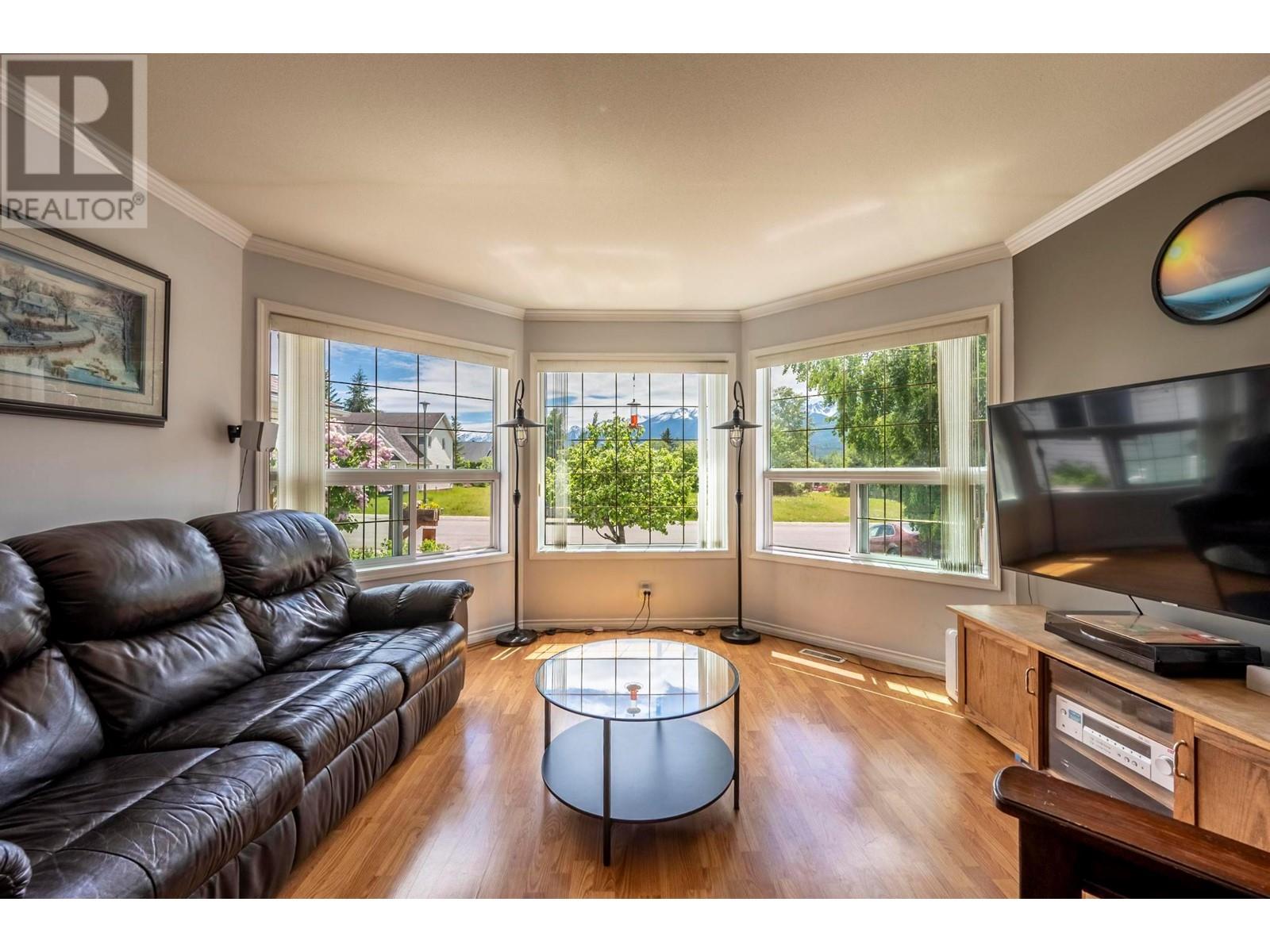 1505 Cedar Street, Golden, British Columbia  V0A 1H6 - Photo 8 - 10350673
