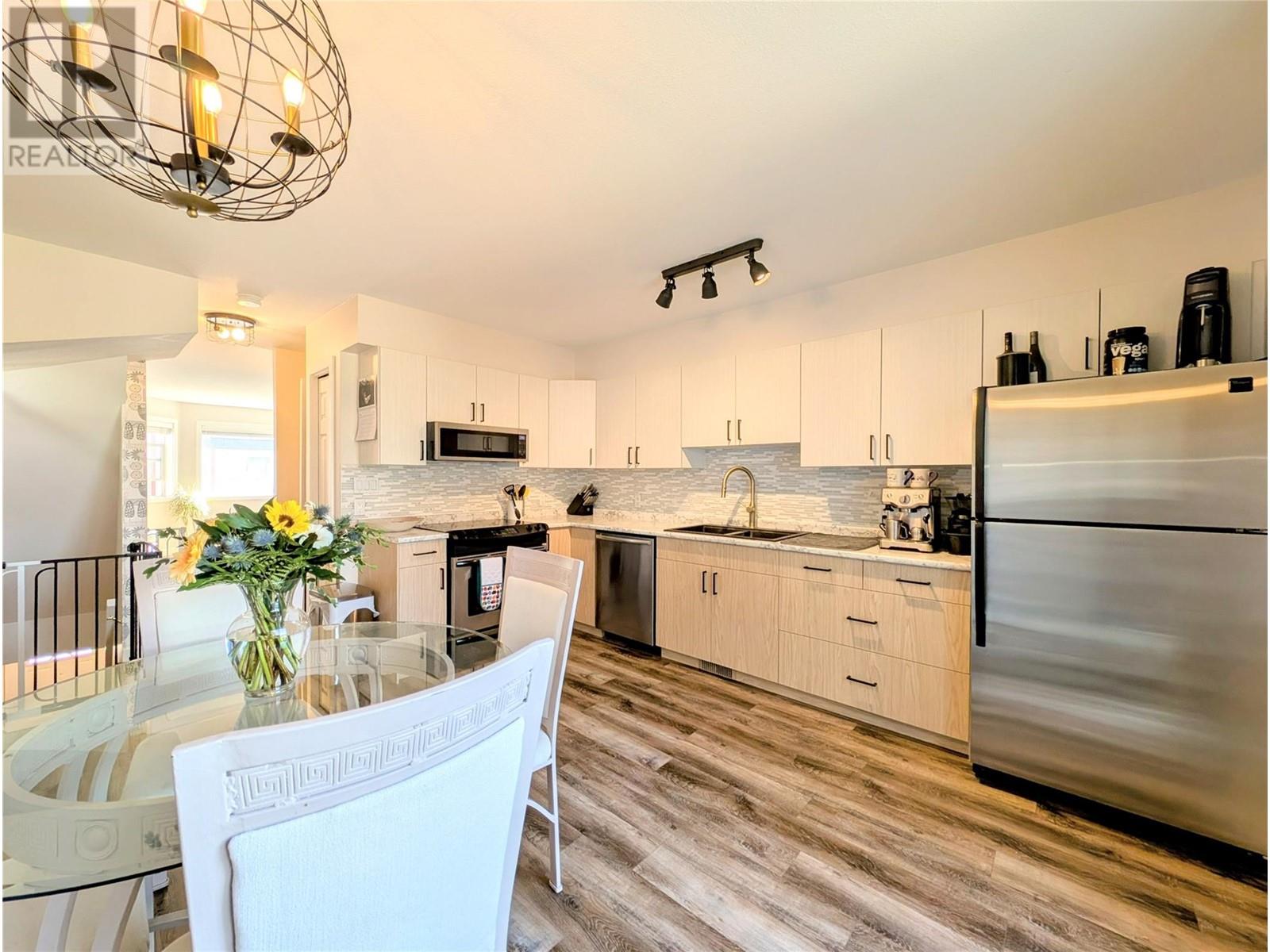 200 Black Forest Trail Unit# 704, Invermere, British Columbia  V0A 1K2 - Photo 4 - 10350393
