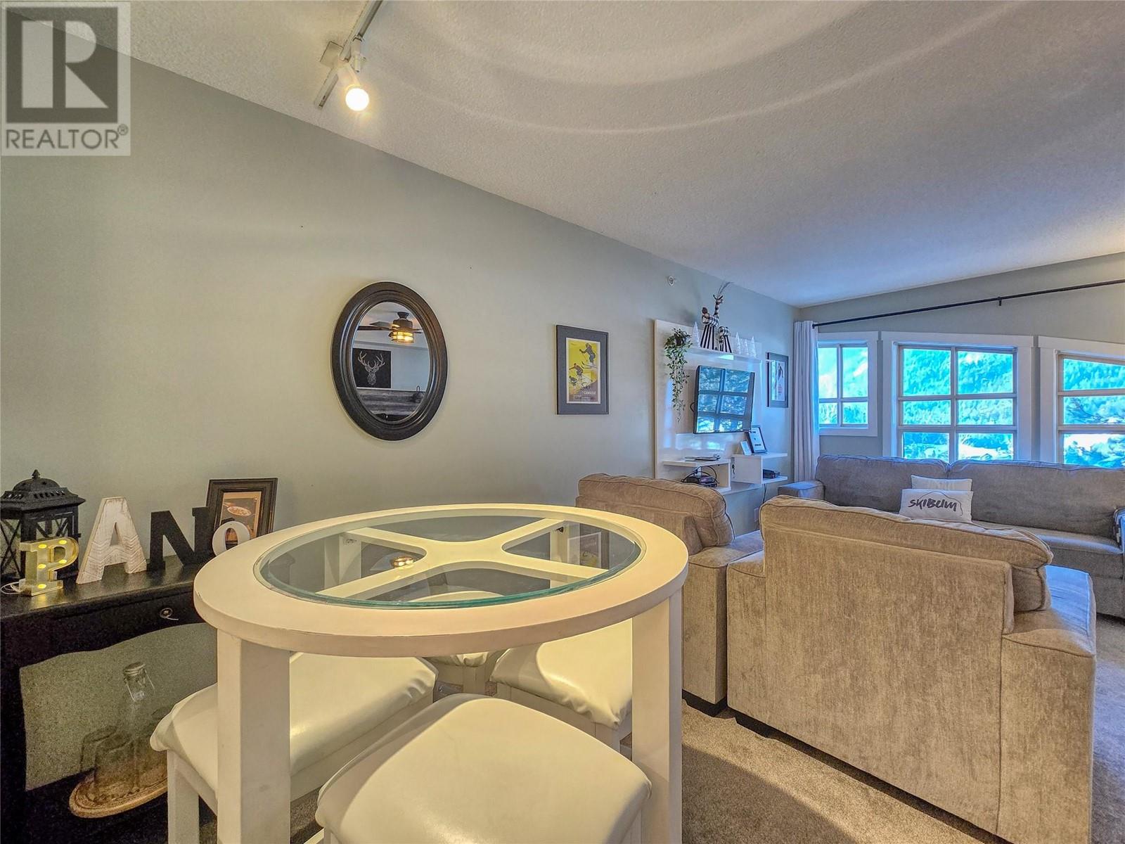 2060 Summit Drive Unit# 406, Panorama, British Columbia  V0A 1T0 - Photo 13 - 10350644