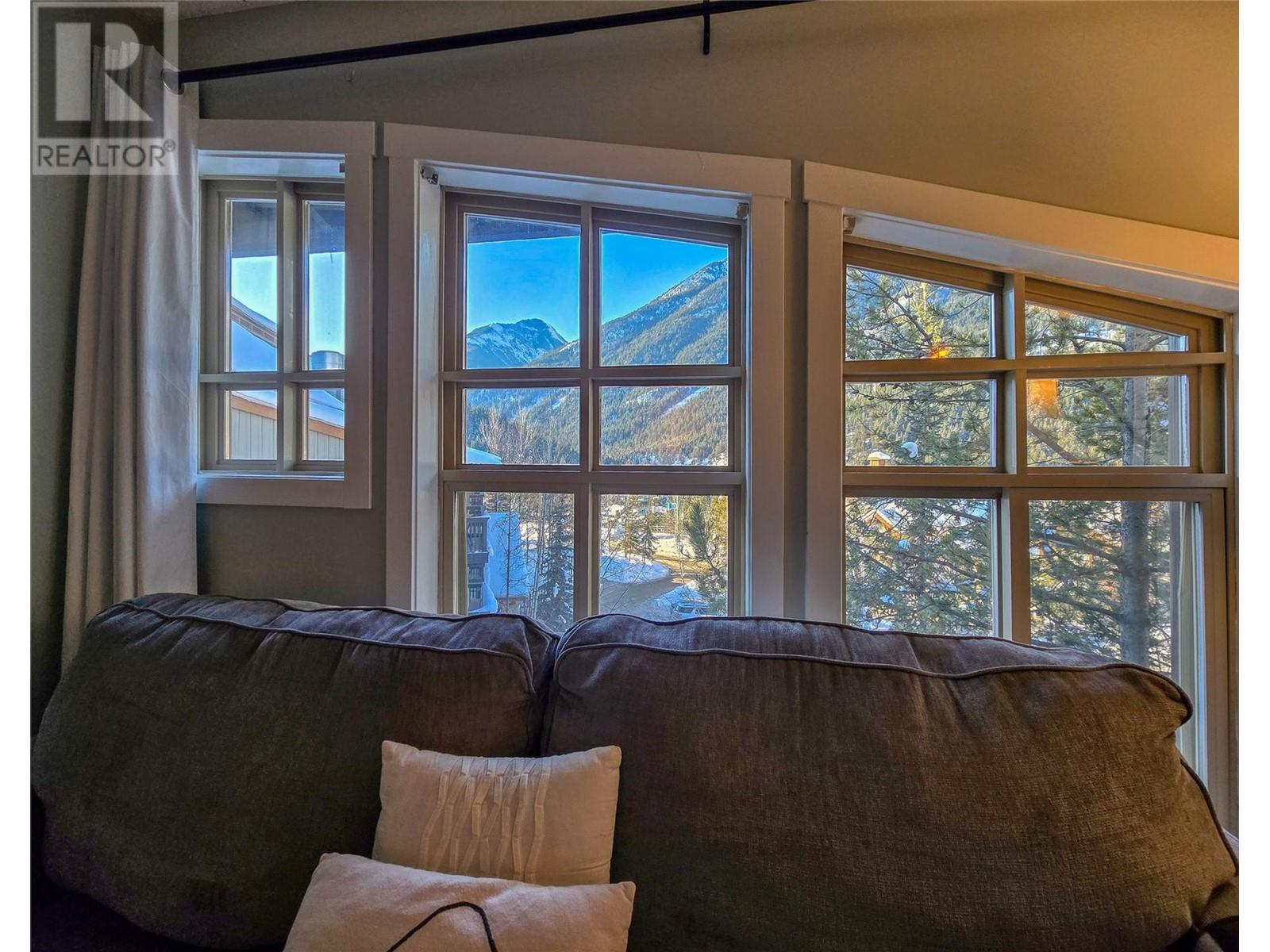 2060 Summit Drive Unit# 406, Panorama, British Columbia  V0A 1T0 - Photo 17 - 10350644