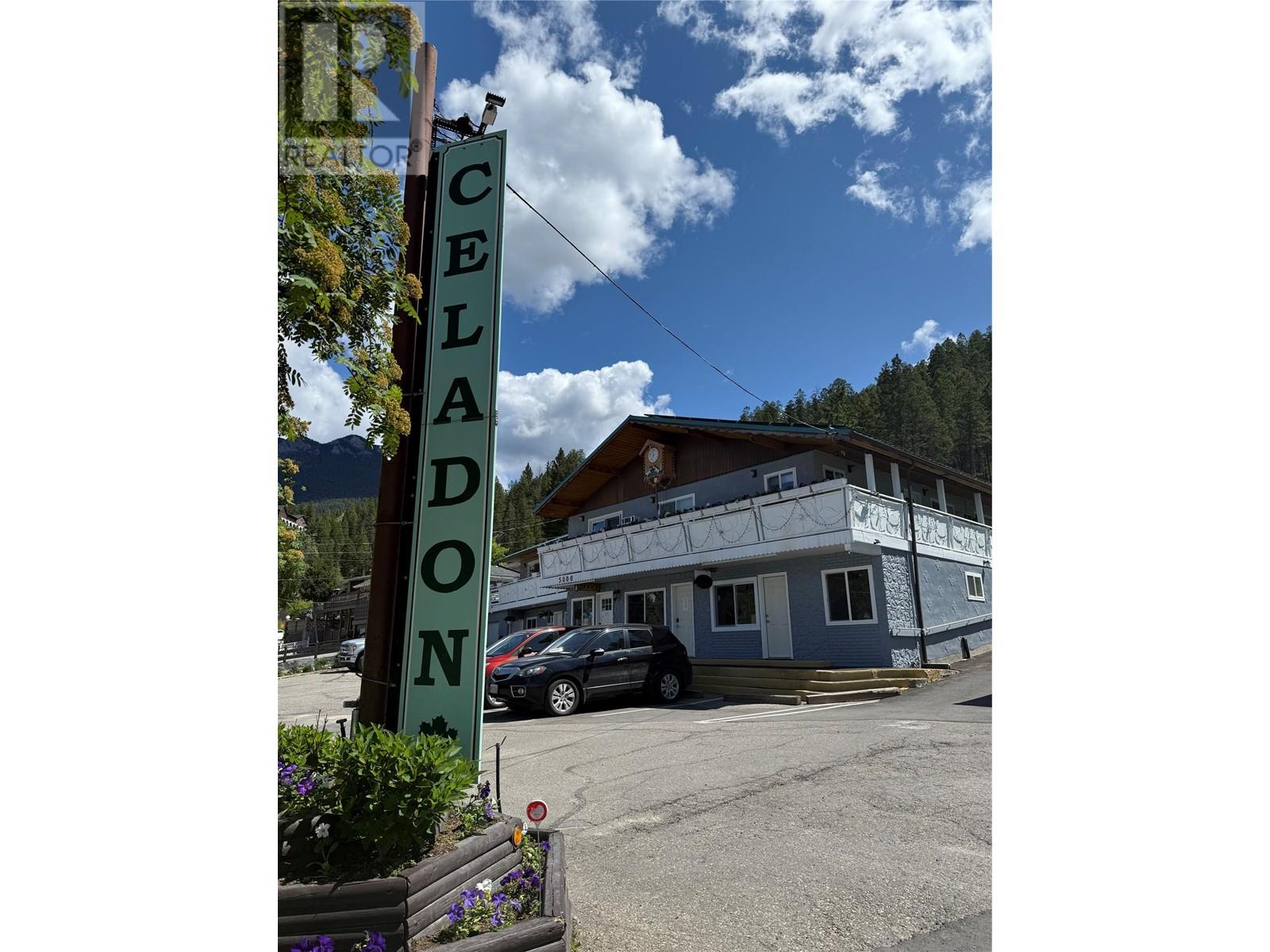 5000 Highway 93 Highway, Radium Hot Springs, British Columbia