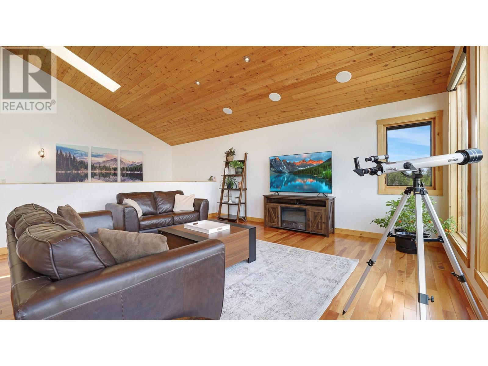 1910 Pineridge Drive, Invermere, British Columbia  V0A 1K4 - Photo 10 - 10350979