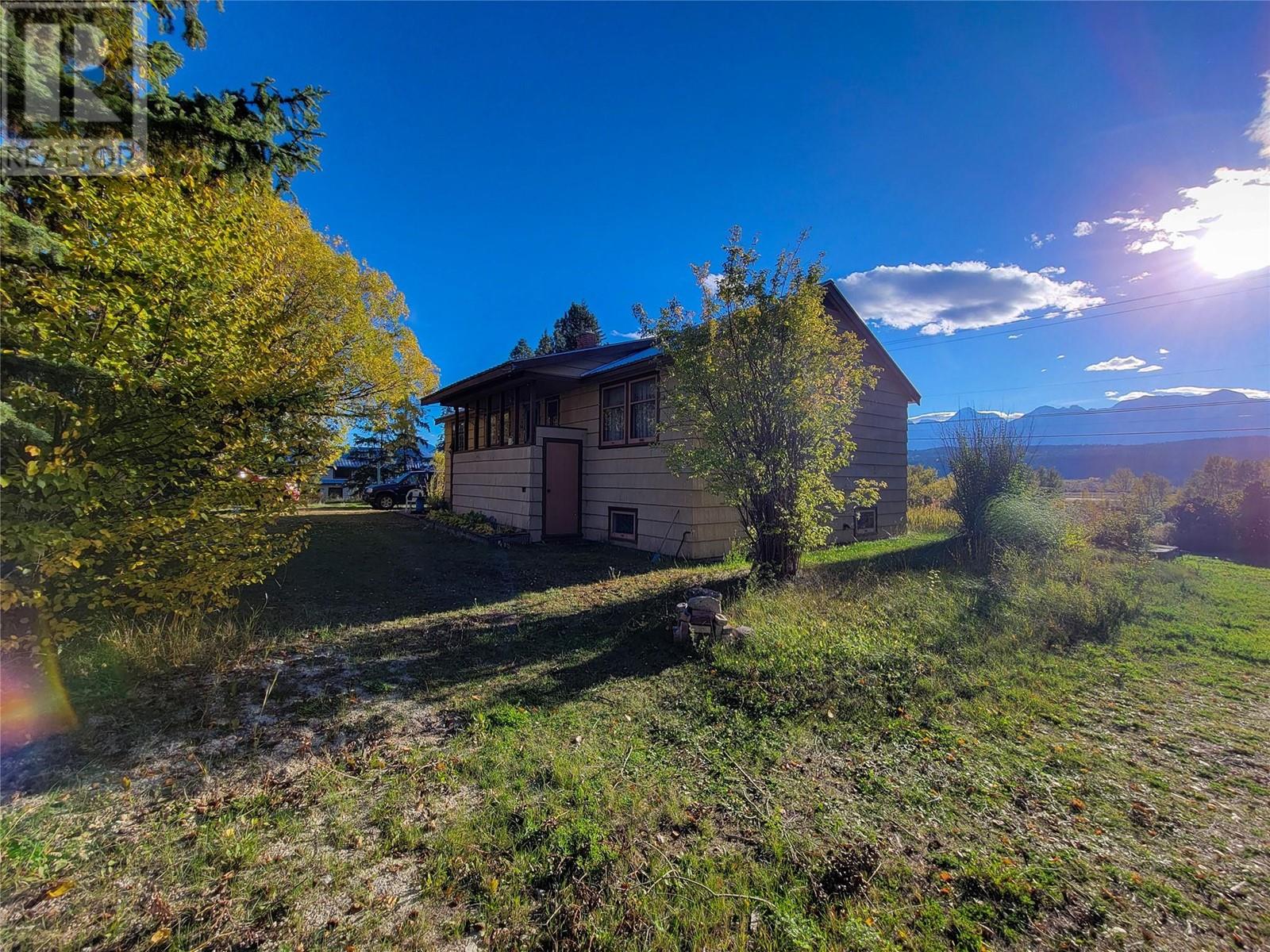 960 95 Highway, Spillimacheen, British Columbia  V0A 1P0 - Photo 14 - 10350666