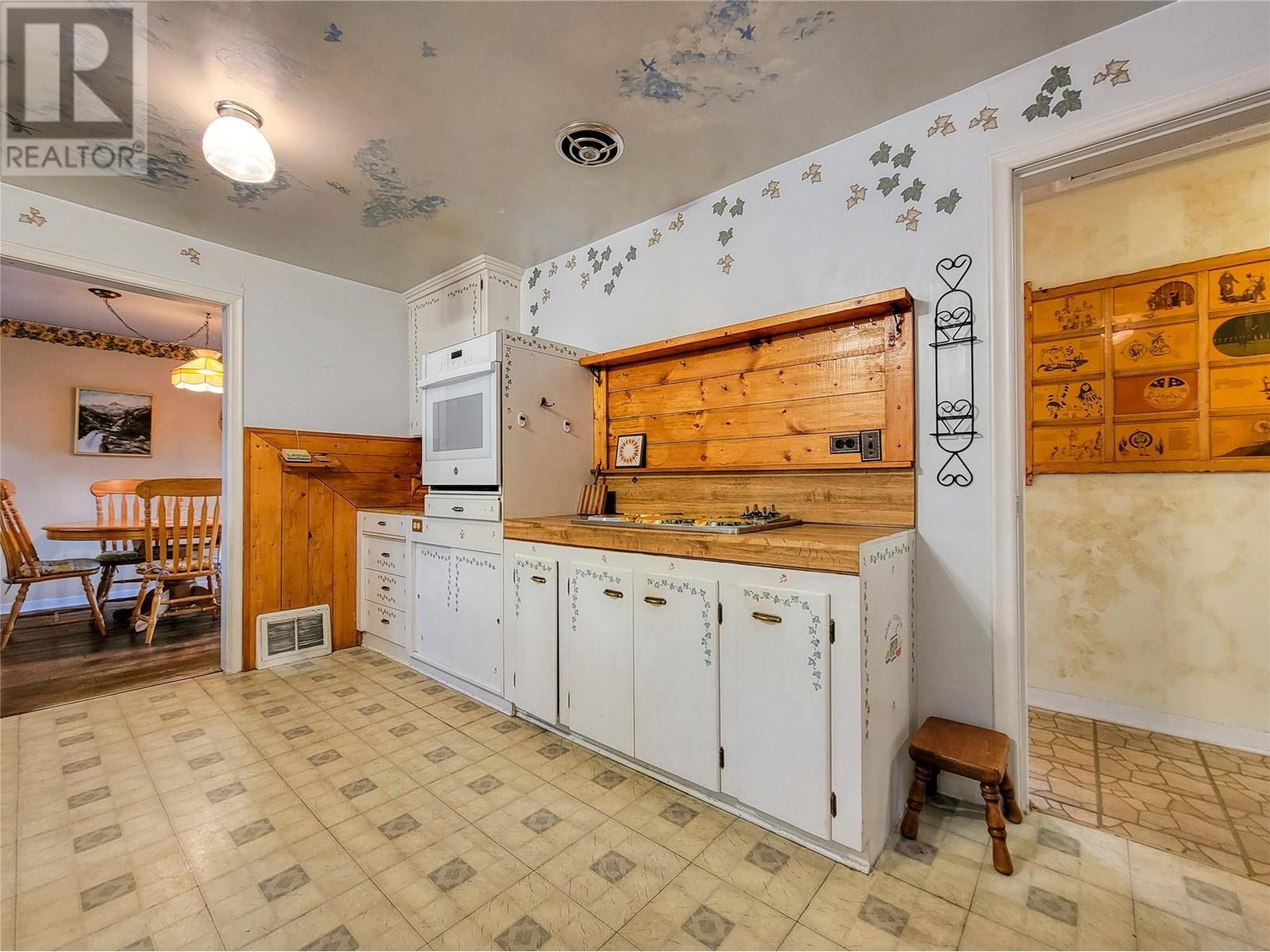 960 95 Highway, Spillimacheen, British Columbia  V0A 1P0 - Photo 15 - 10350666