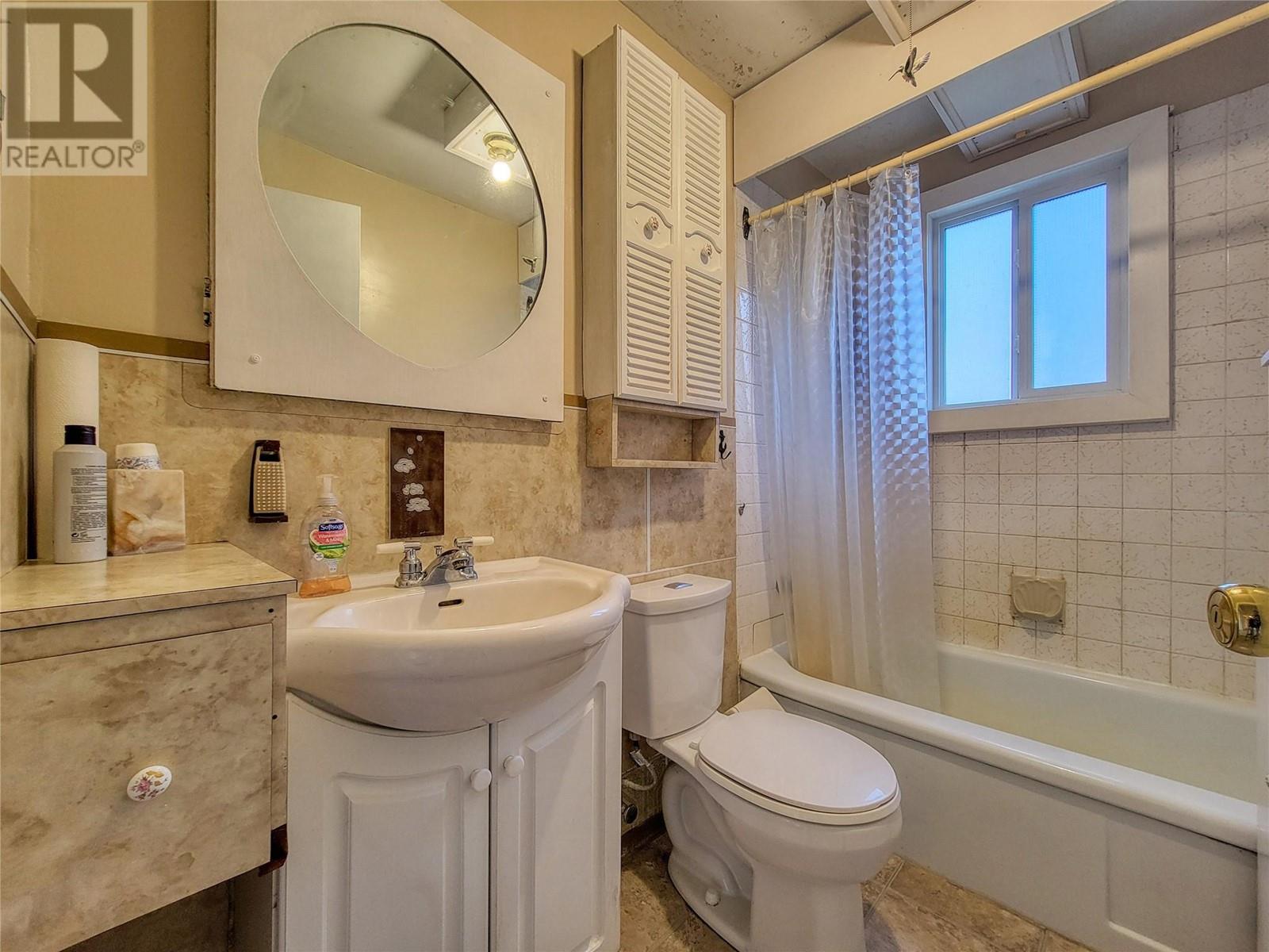 960 95 Highway, Spillimacheen, British Columbia  V0A 1P0 - Photo 30 - 10350666