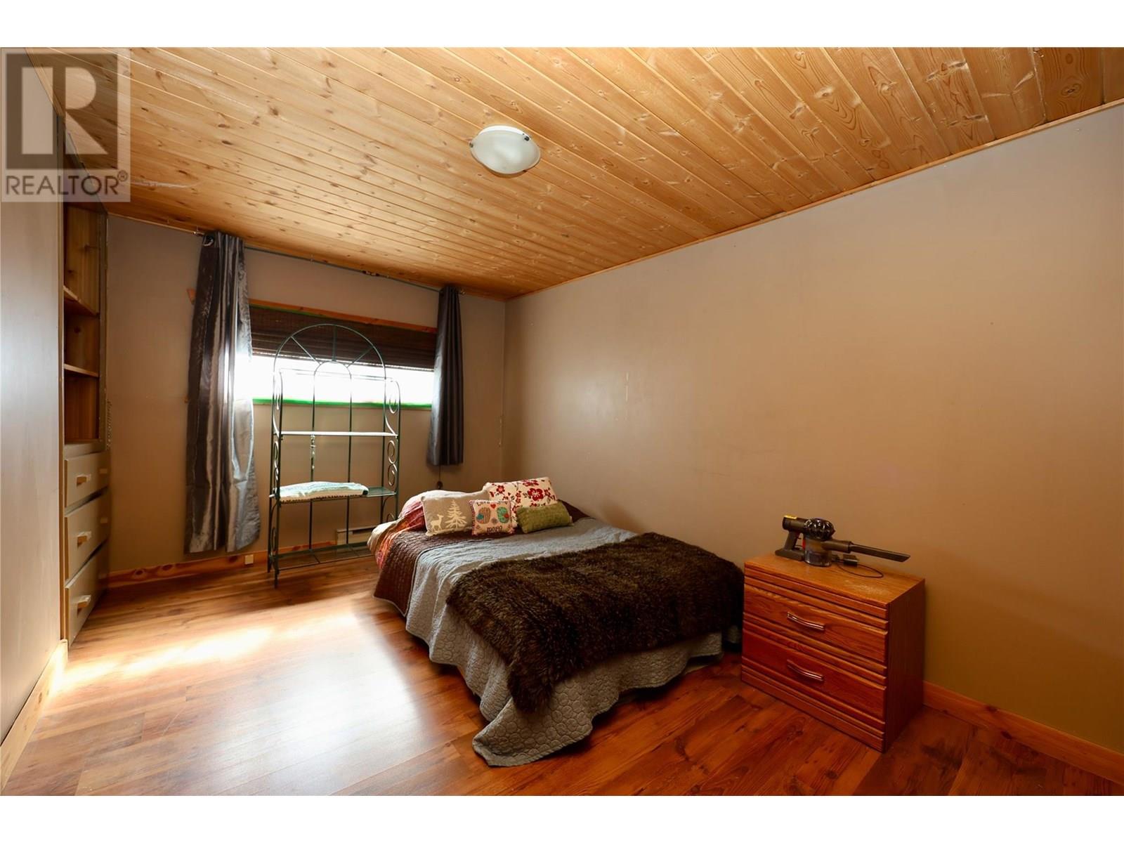 3361 & 3365 95 Highway, Golden, British Columbia  V0A 1L0 - Photo 66 - 10351776