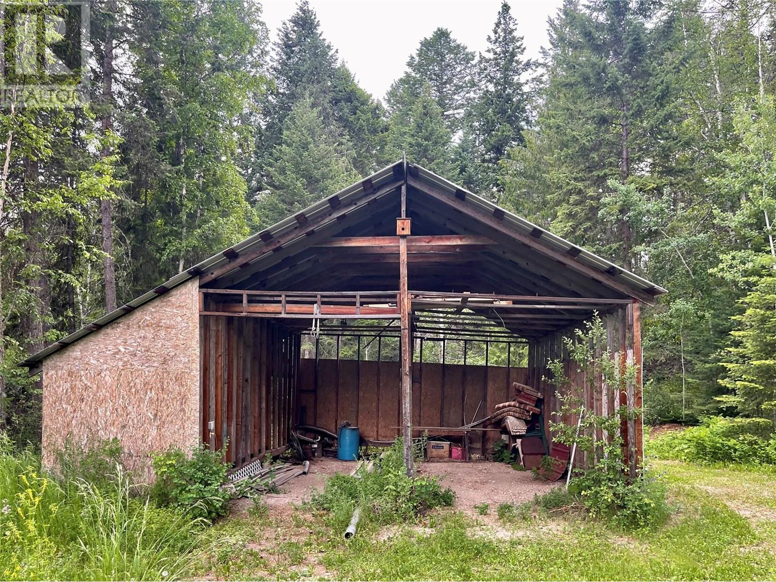 3361 & 3365 95 Highway, Golden, British Columbia  V0A 1L0 - Photo 82 - 10351776
