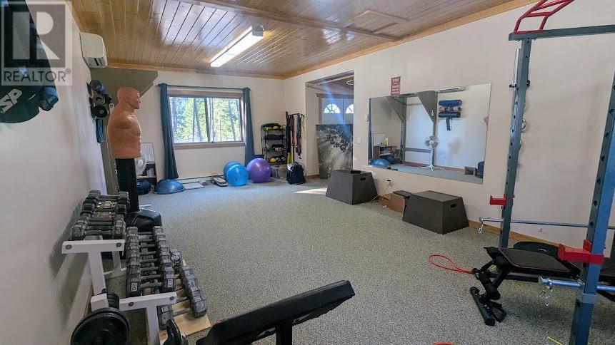 5761 Lautrup Road, Edgewater, British Columbia  V0A 1E0 - Photo 19 - 10350968