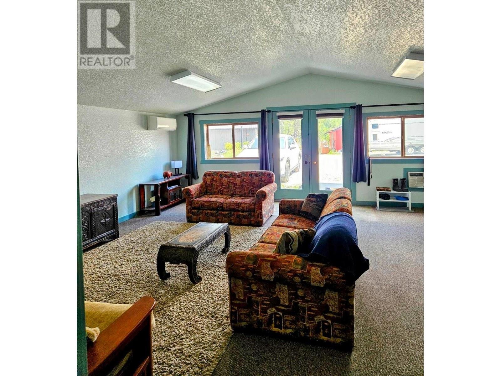 5761 Lautrup Road, Edgewater, British Columbia  V0A 1E0 - Photo 24 - 10350968
