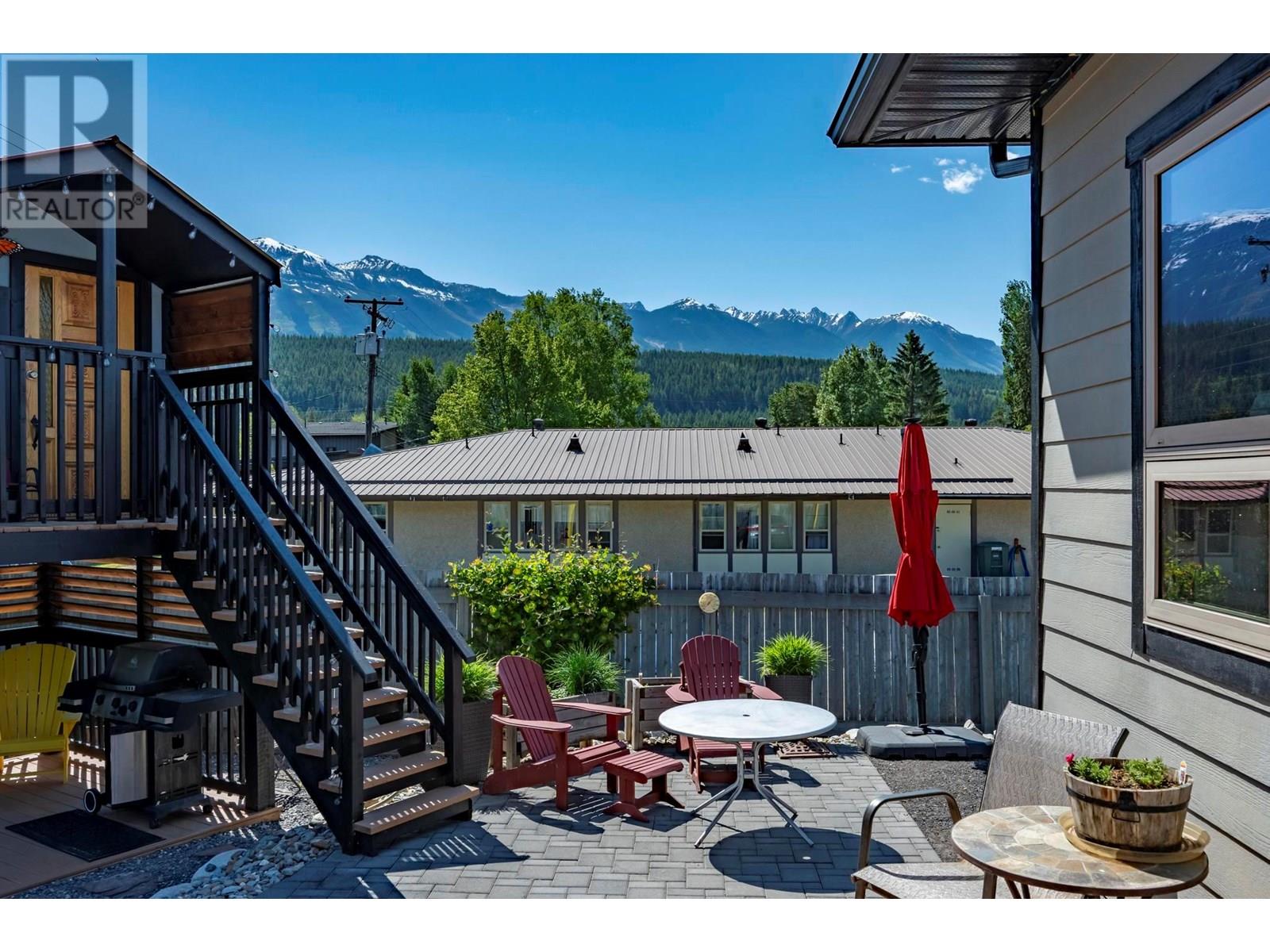 810 12th Street S, Golden, British Columbia  V0A 1H2 - Photo 47 - 10351892