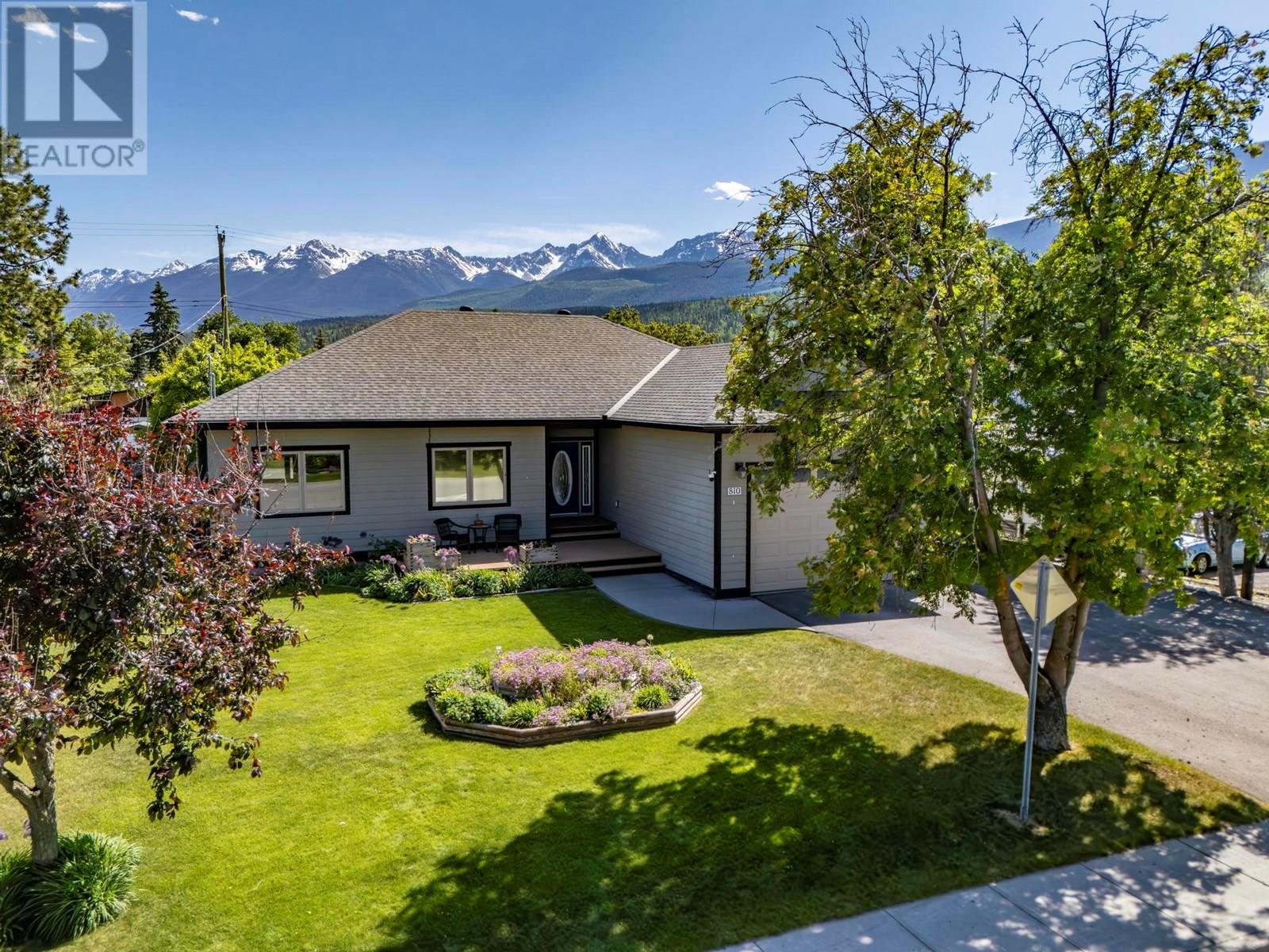 810 12th Street S, Golden, British Columbia  V0A 1H2 - Photo 56 - 10351892
