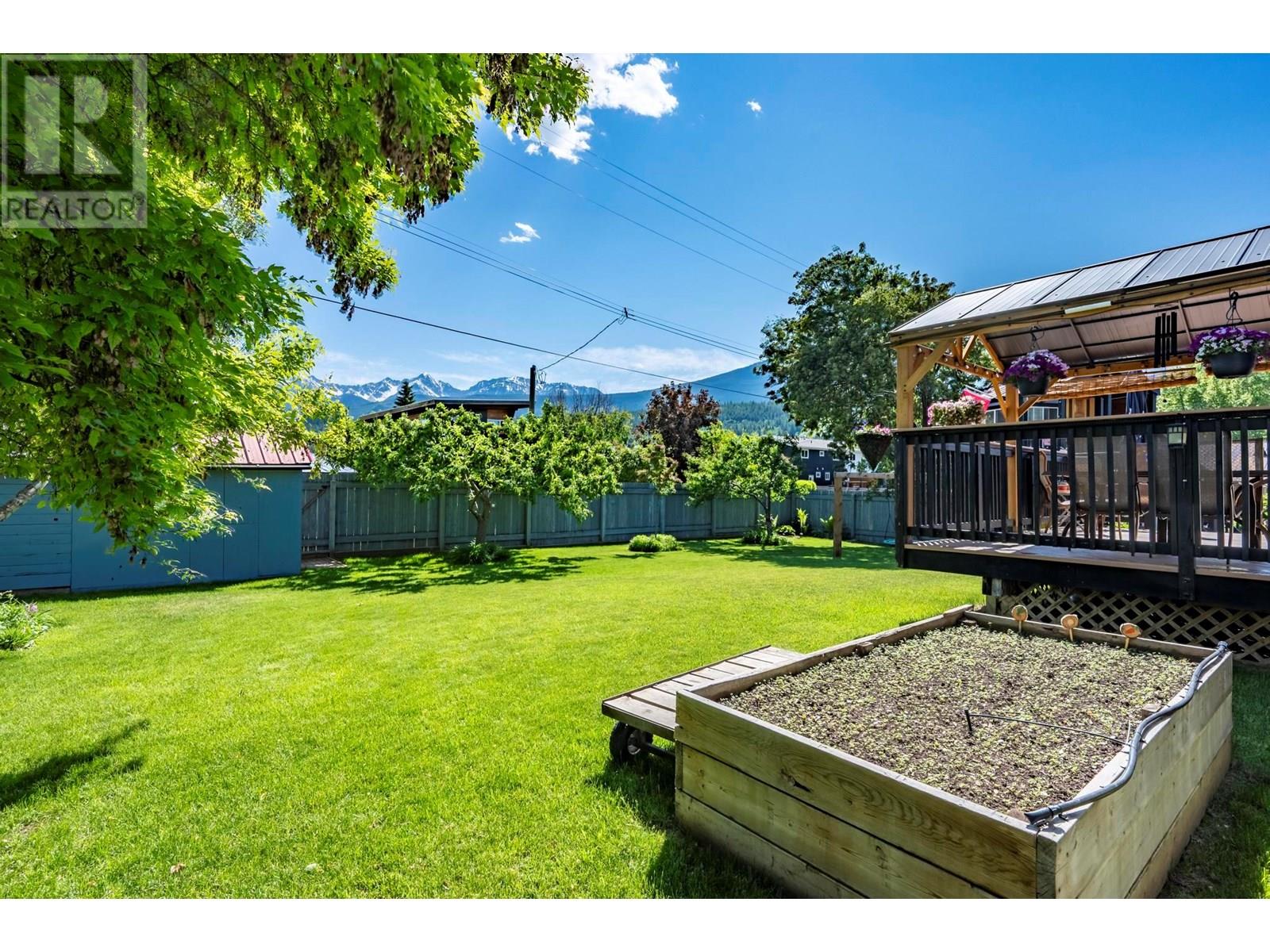 810 12th Street S, Golden, British Columbia  V0A 1H2 - Photo 66 - 10351892