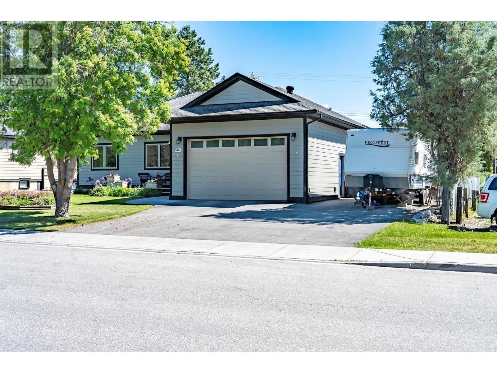810 12th Street S, Golden, British Columbia  V0A 1H2 - Photo 69 - 10351892