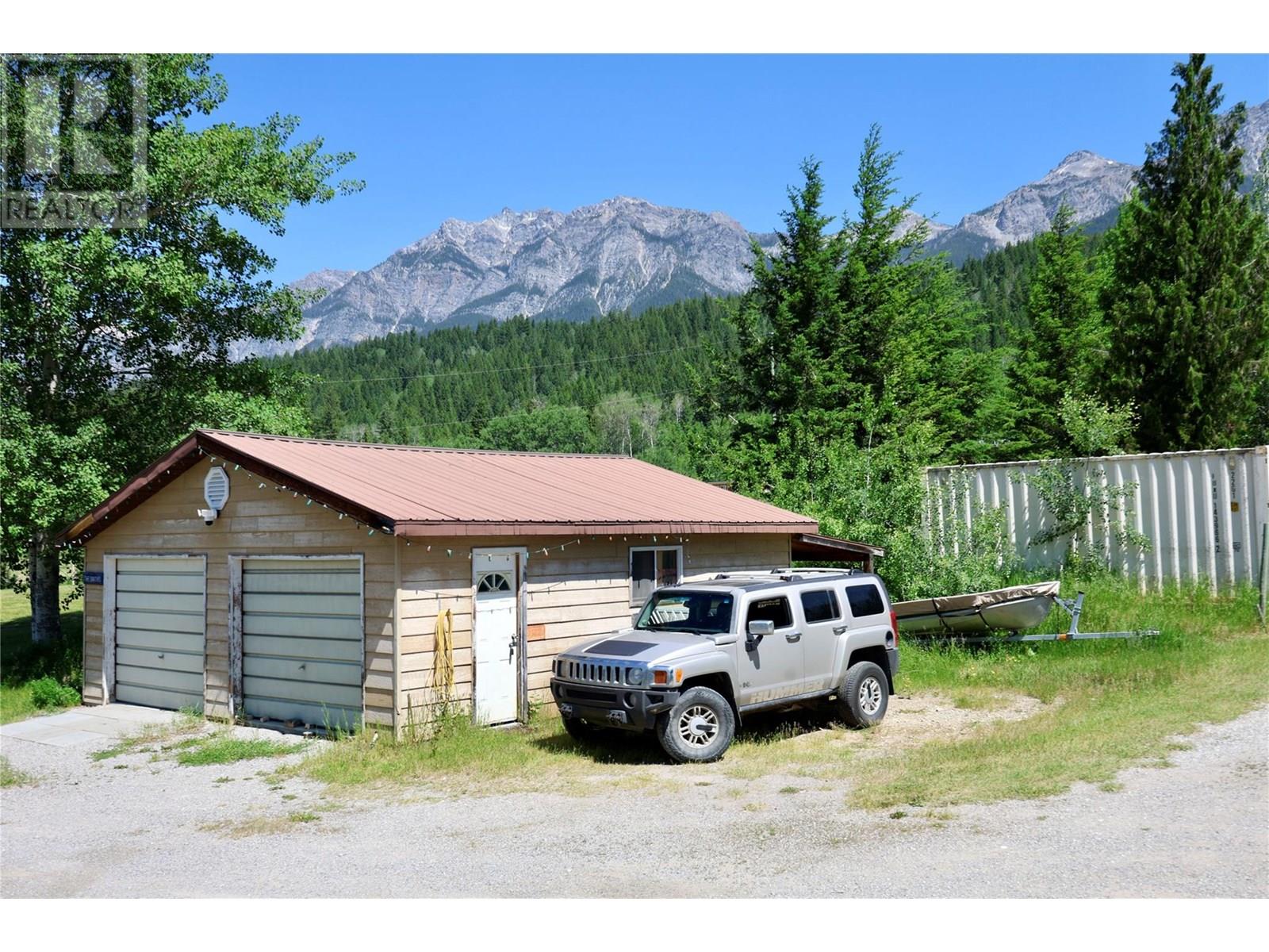 3049 95 Highway, Golden, British Columbia  V0A 1H2 - Photo 12 - 10351788