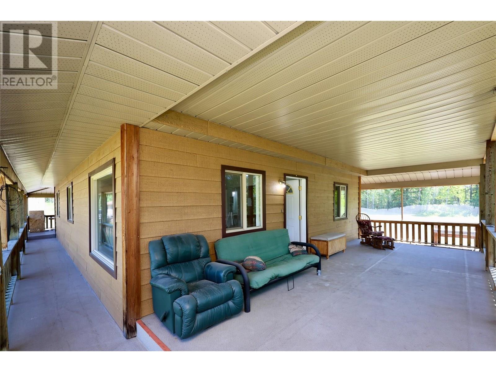 3049 95 Highway, Golden, British Columbia  V0A 1H2 - Photo 16 - 10351788