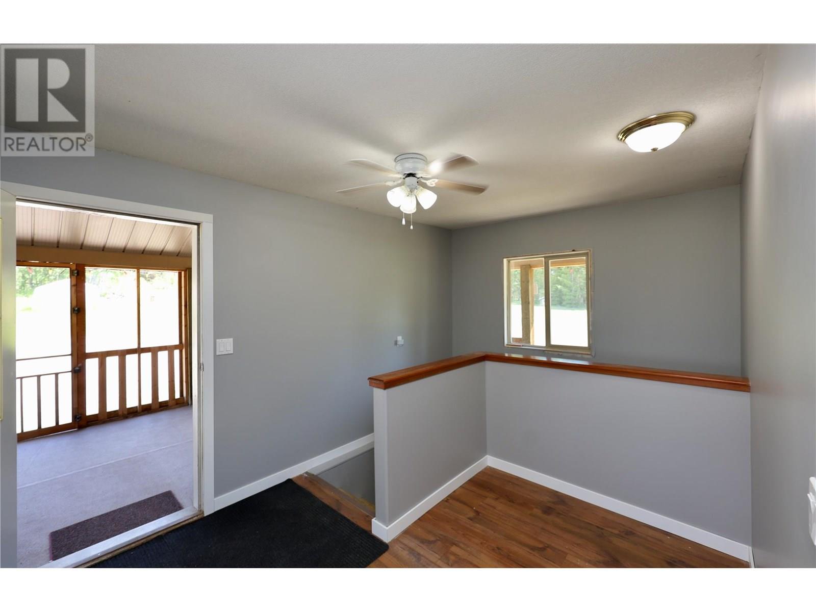3049 95 Highway, Golden, British Columbia  V0A 1H2 - Photo 17 - 10351788