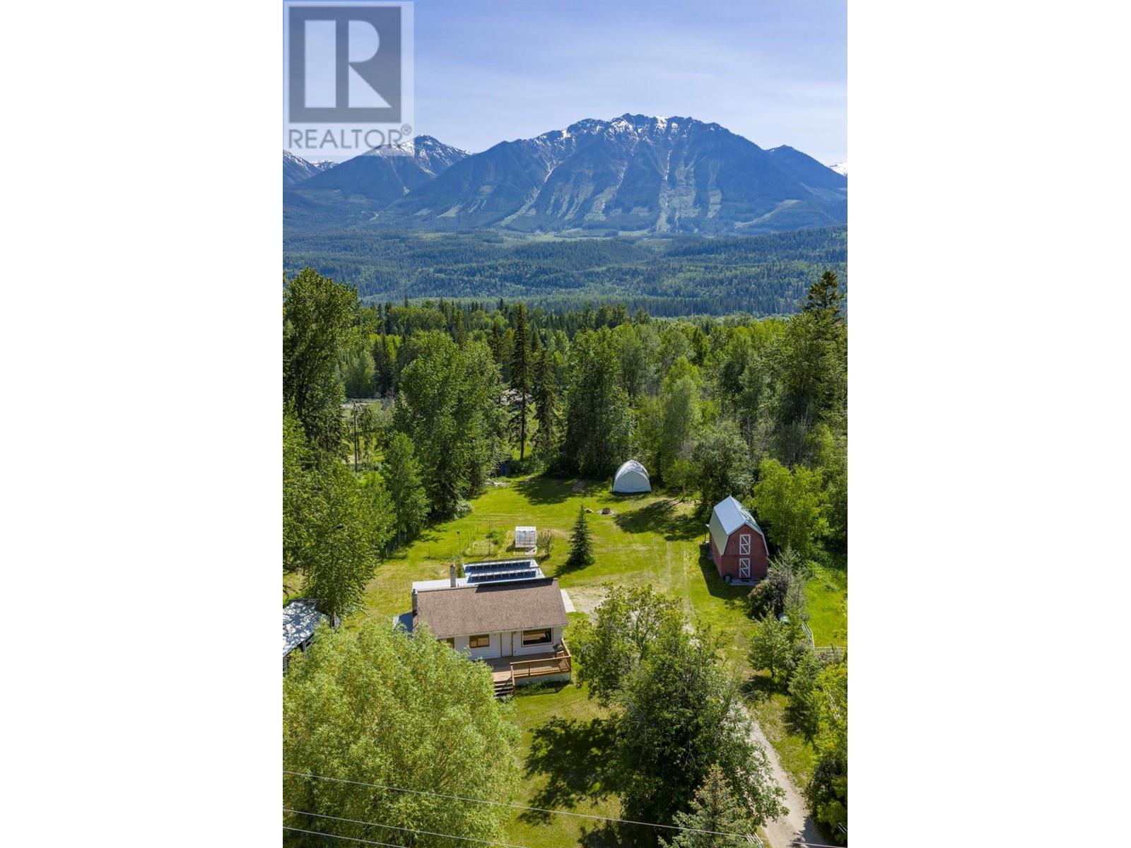 1234 1234 Horse Creek Road S Road S, Golden, British Columbia