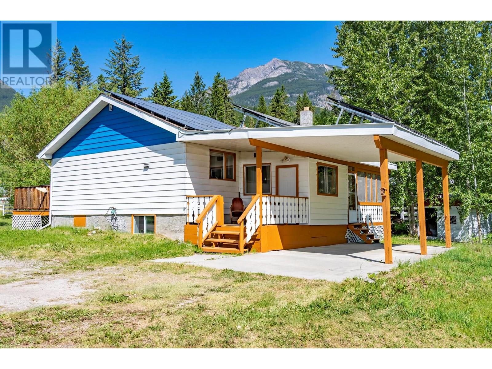 1234 Horse Creek Road S Road S, Golden, British Columbia  V0A 1H7 - Photo 7 - 10351781