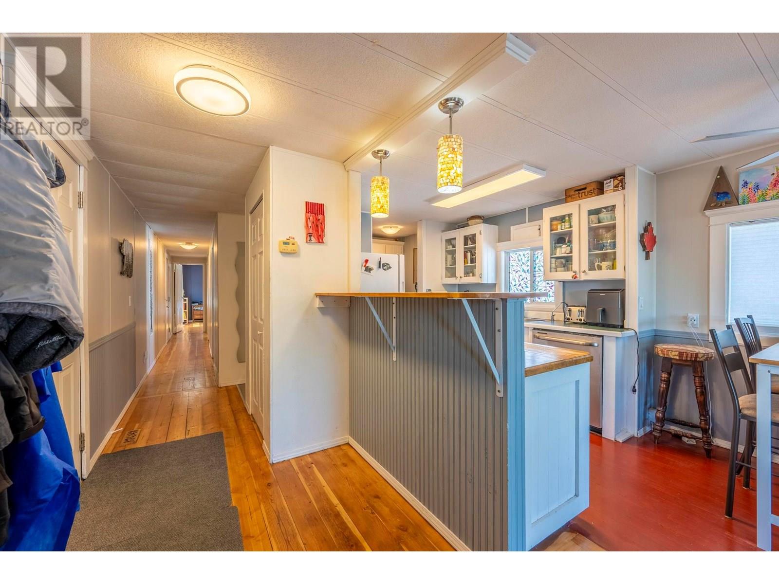 1056 King Crescent, Golden, British Columbia  V0A 1H0 - Photo 16 - 10352250