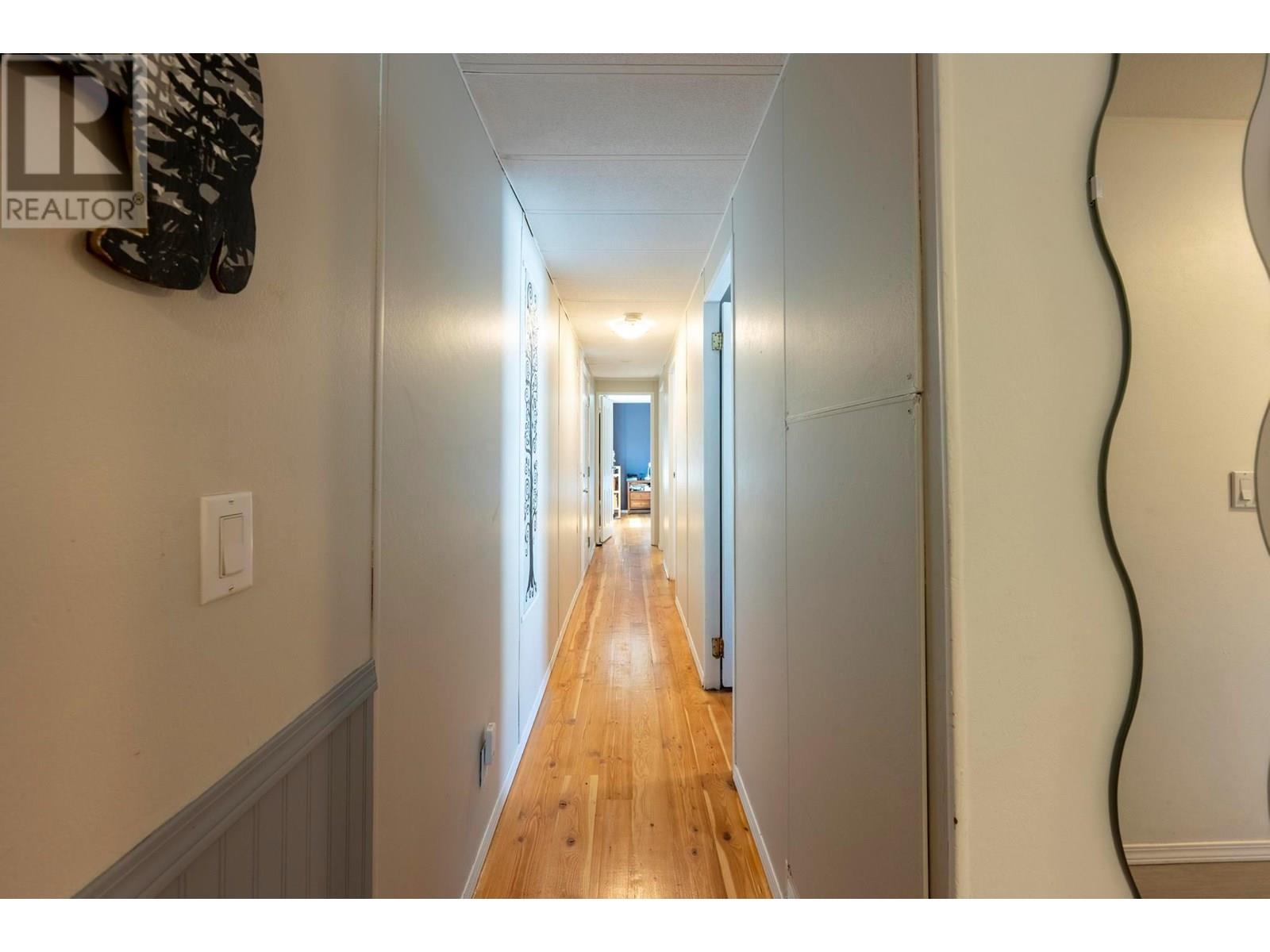 1056 King Crescent, Golden, British Columbia  V0A 1H0 - Photo 17 - 10352250