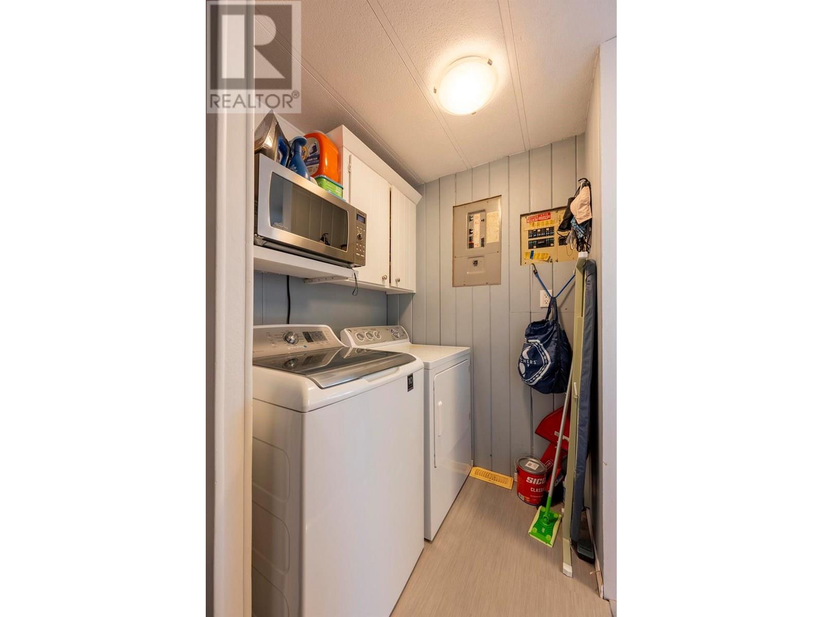 1056 King Crescent, Golden, British Columbia  V0A 1H0 - Photo 19 - 10352250
