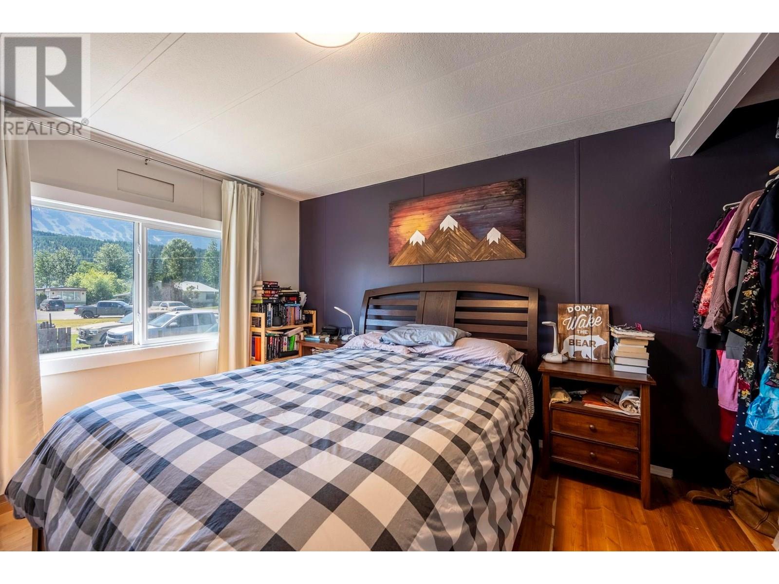 1056 King Crescent, Golden, British Columbia  V0A 1H0 - Photo 20 - 10352250