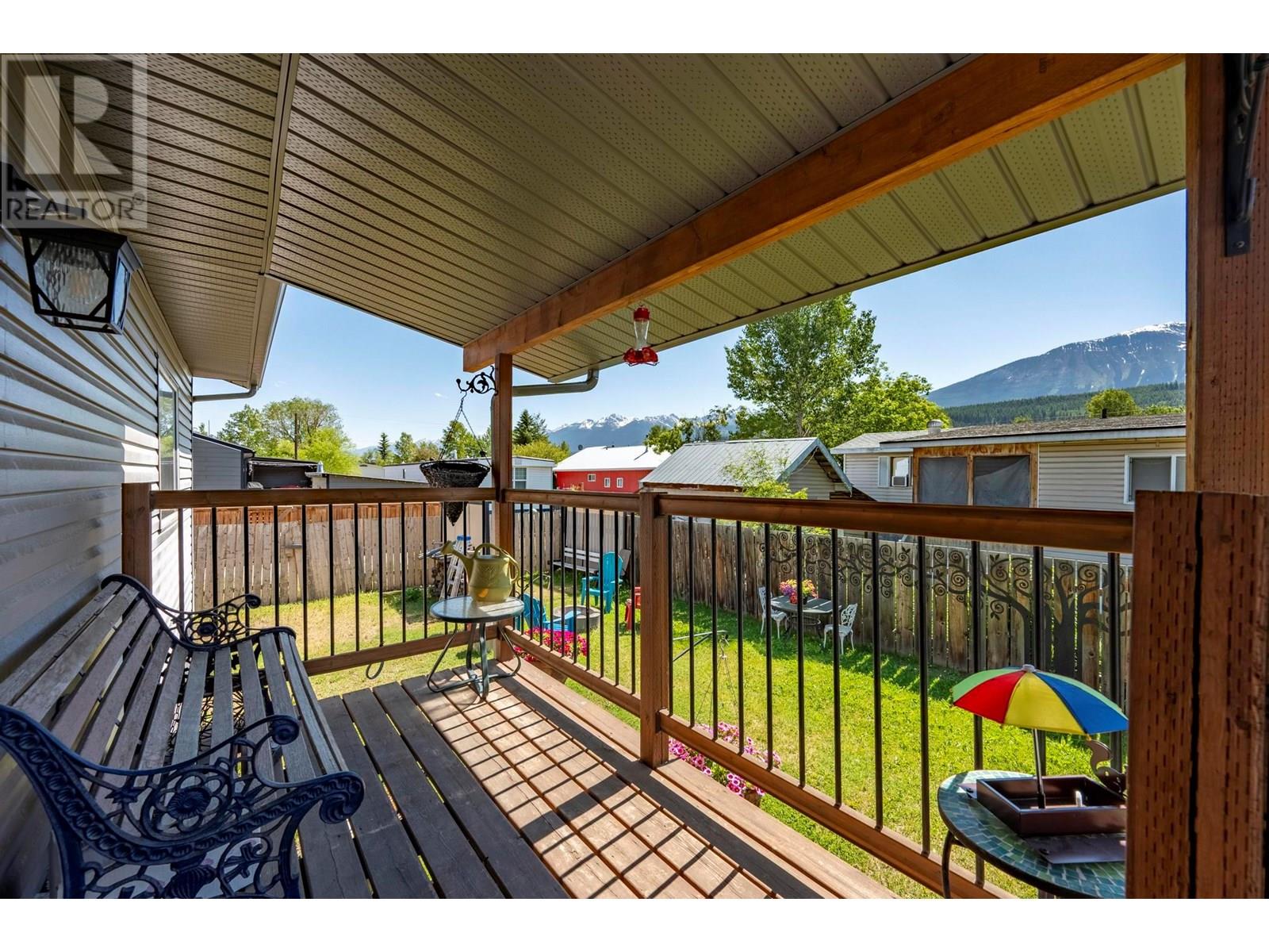 1056 King Crescent, Golden, British Columbia  V0A 1H0 - Photo 34 - 10352250
