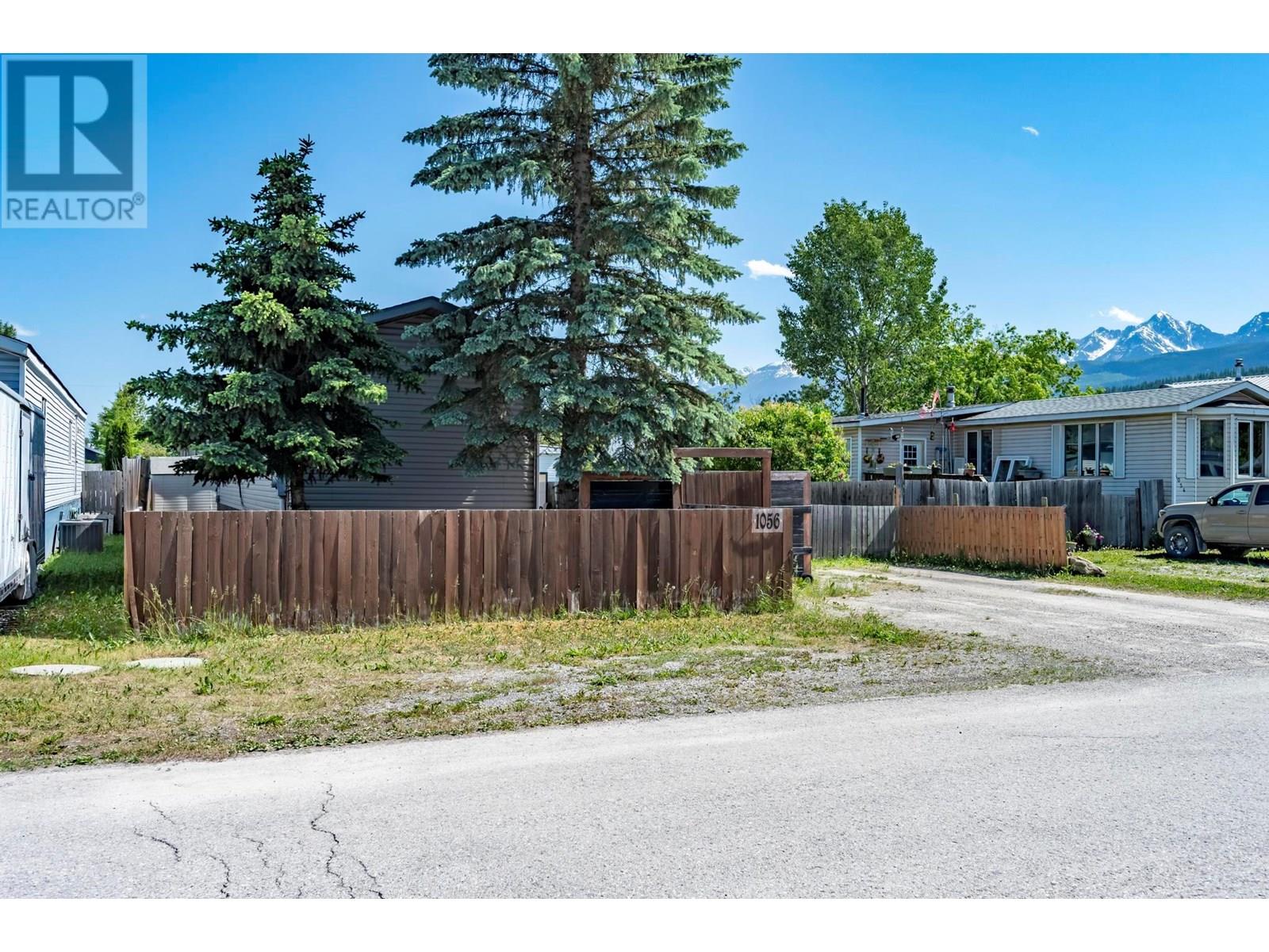 1056 King Crescent, Golden, British Columbia  V0A 1H0 - Photo 42 - 10352250