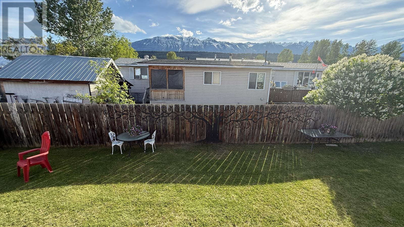 1056 King Crescent, Golden, British Columbia  V0A 1H0 - Photo 45 - 10352250