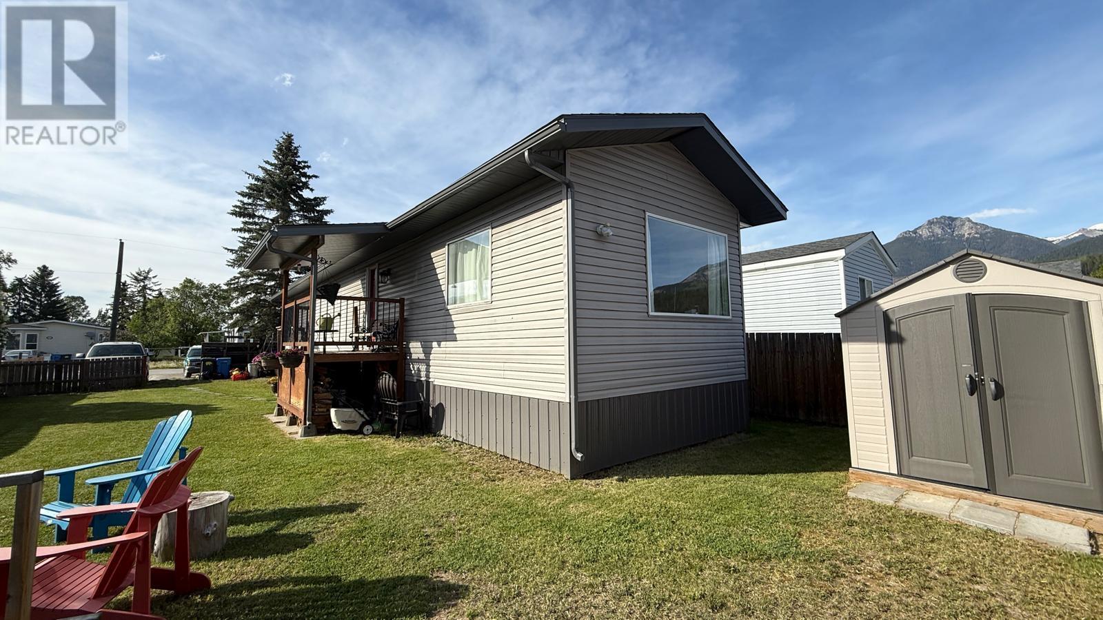 1056 King Crescent, Golden, British Columbia  V0A 1H0 - Photo 48 - 10352250