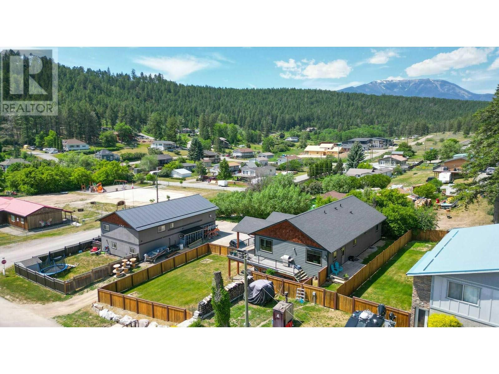 9175 West Avenue, Wilmer, British Columbia  V0A 1K5 - Photo 12 - 10352220