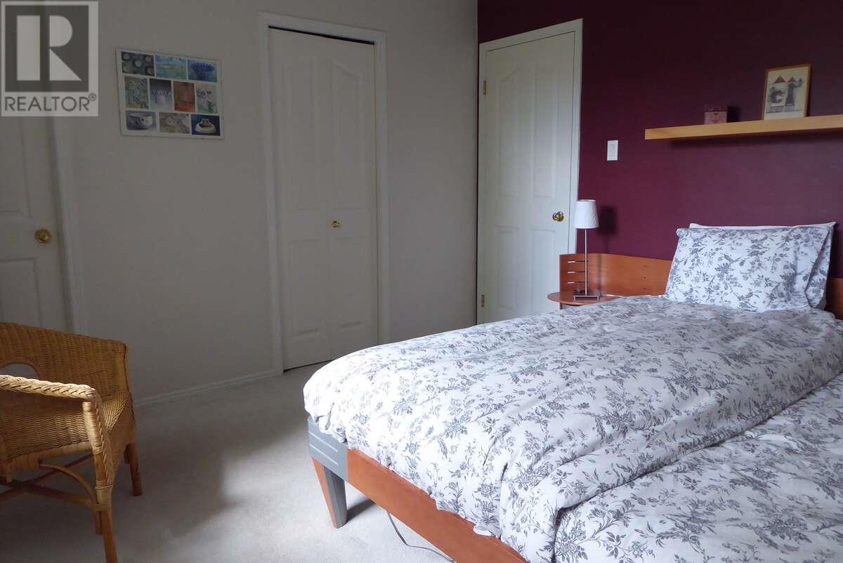 1510 Cedar Street, Golden, British Columbia  V0A 1H6 - Photo 14 - 10352278