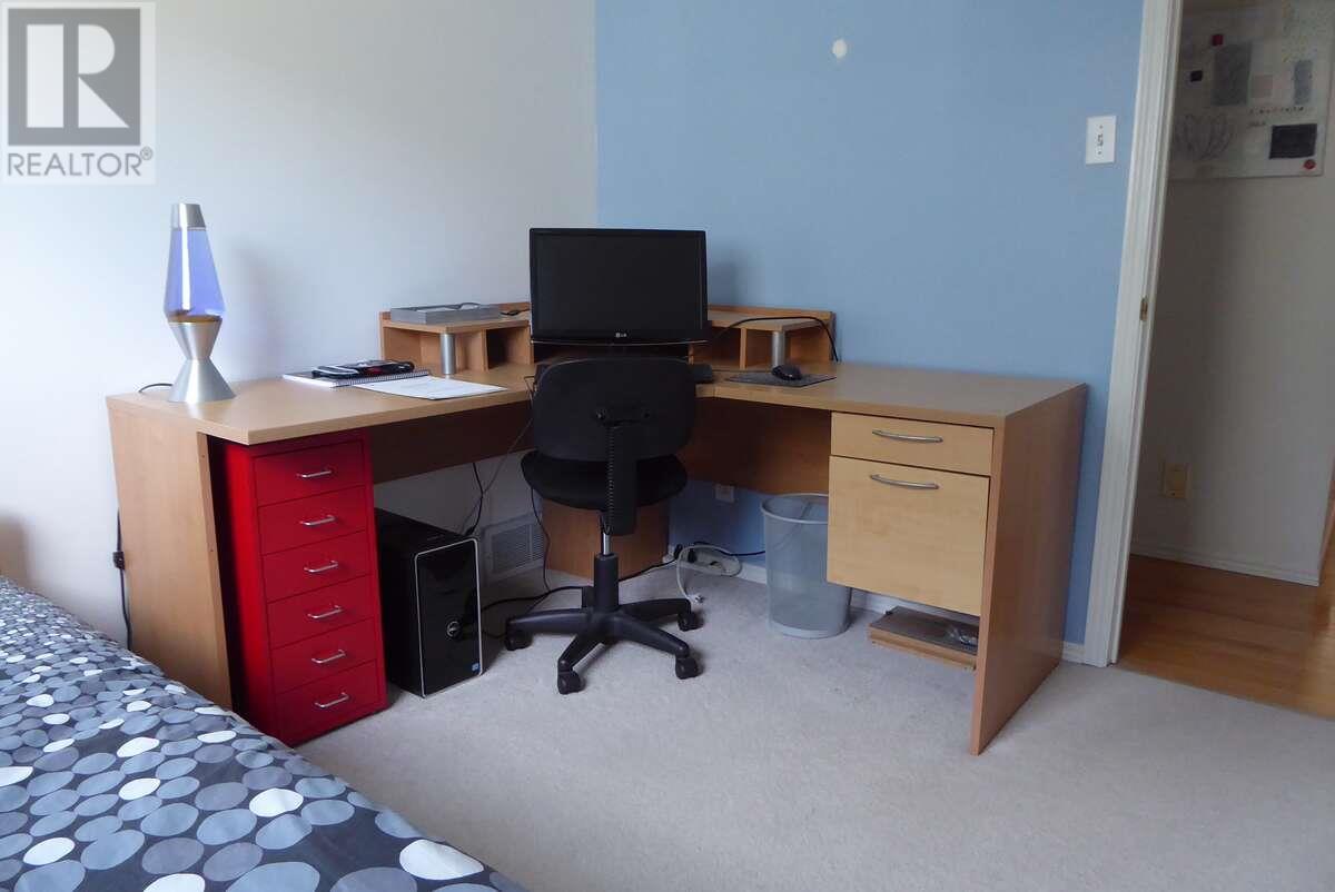 1510 Cedar Street, Golden, British Columbia  V0A 1H6 - Photo 22 - 10352278