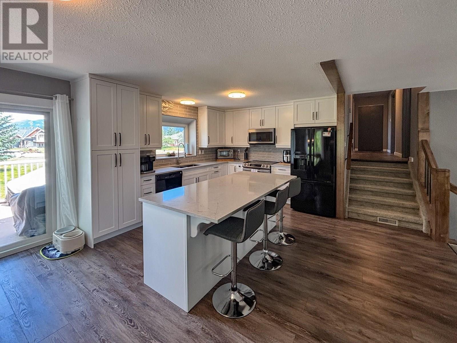 640 Upper Lakeview Road Unit# 7, Invermere, British Columbia  V0A 1K3 - Photo 2 - 10352283