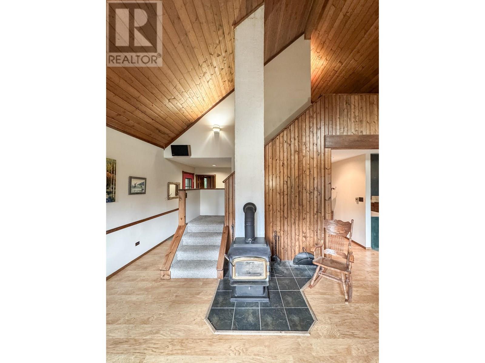 5182 Juniper Heights Road, Dry Gulch, British Columbia  V0A 1K2 - Photo 22 - 10351882
