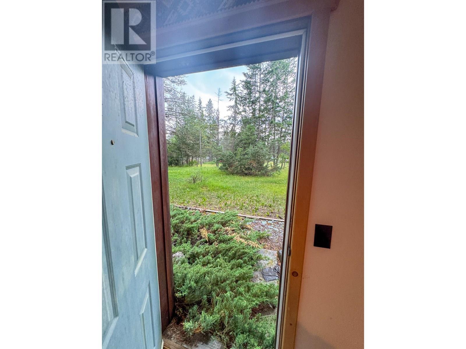 5182 Juniper Heights Road, Dry Gulch, British Columbia  V0A 1K2 - Photo 34 - 10351882