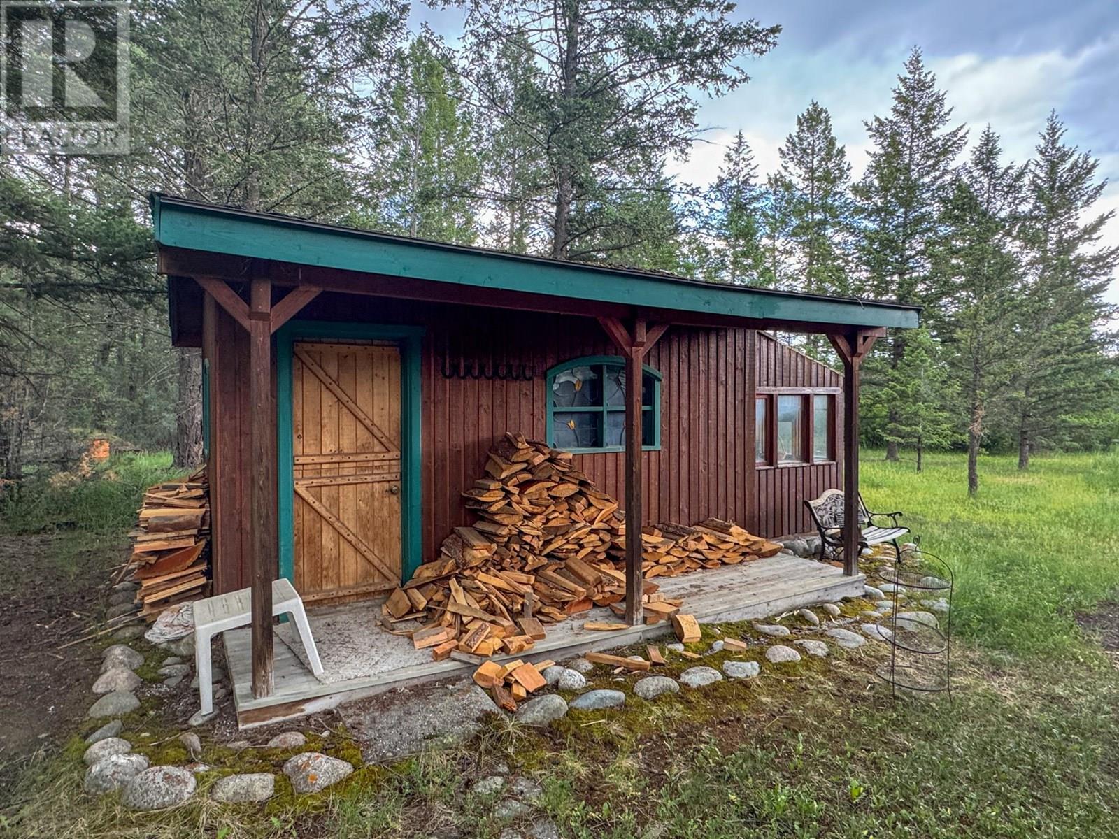 5182 Juniper Heights Road, Dry Gulch, British Columbia  V0A 1K2 - Photo 5 - 10351882