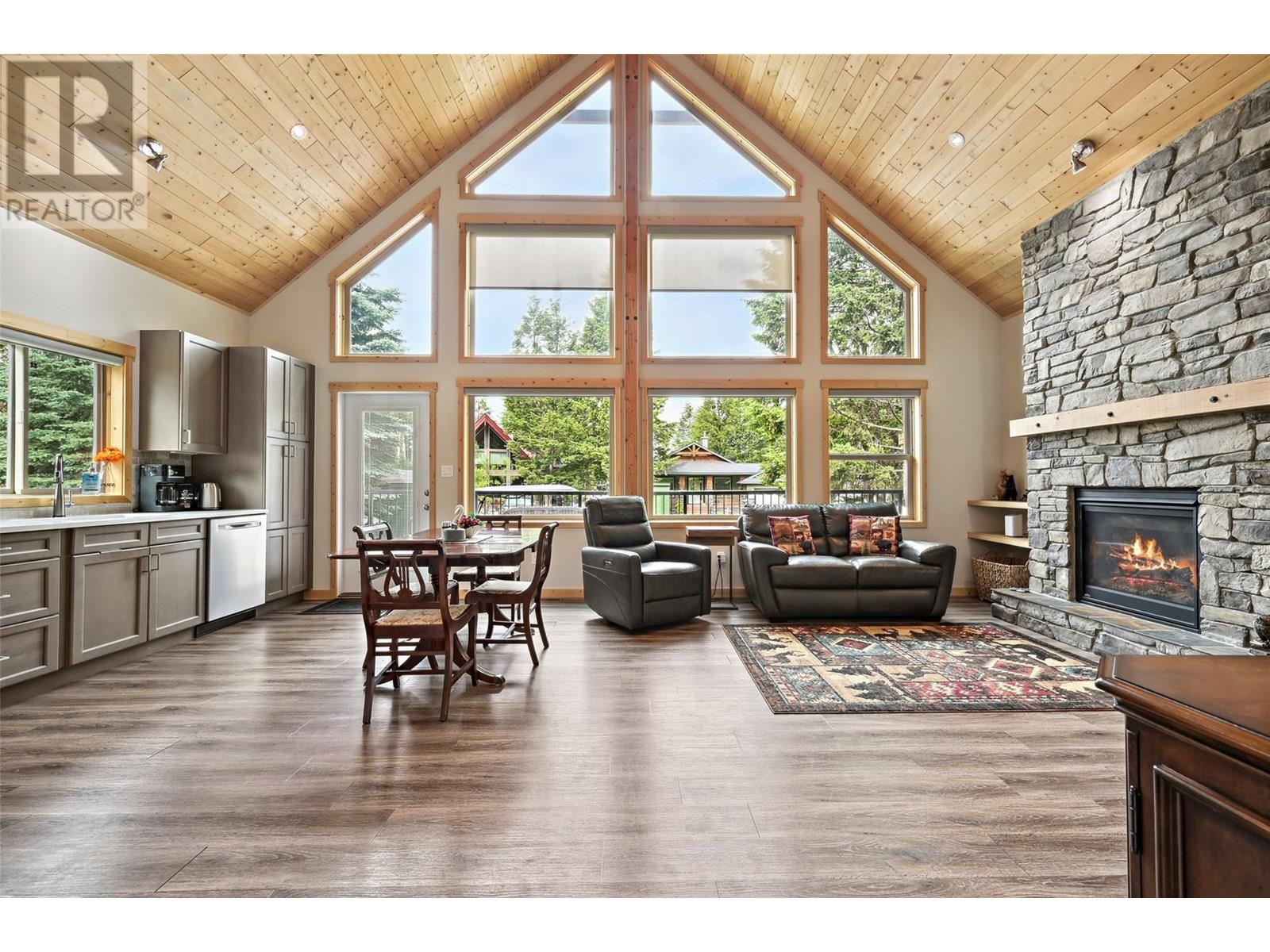 7334 Revelstoke Drive, Radium Hot Springs, British Columbia  V0A 1M0 - Photo 24 - 10352348