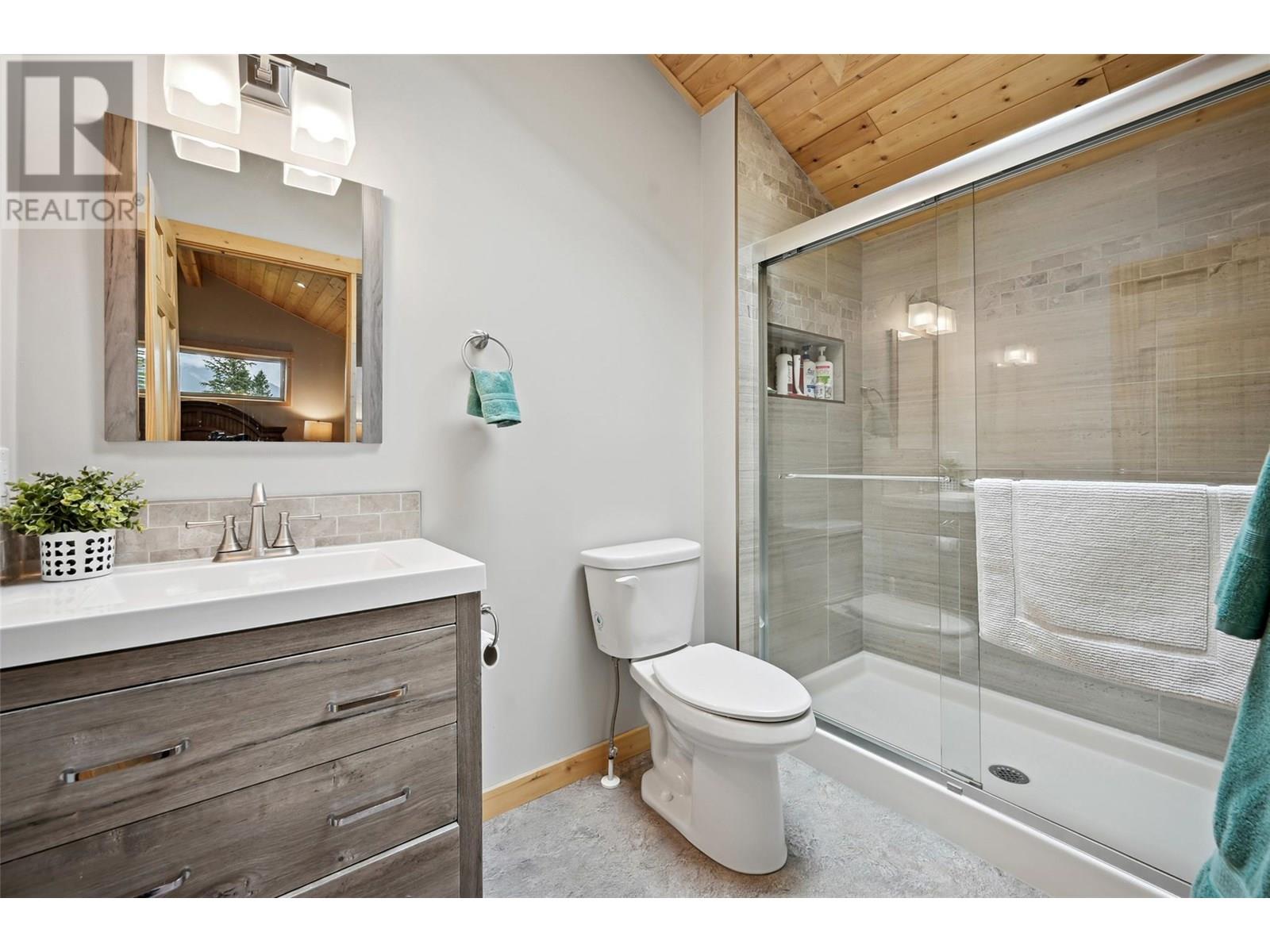 7334 Revelstoke Drive, Radium Hot Springs, British Columbia  V0A 1M0 - Photo 31 - 10352348