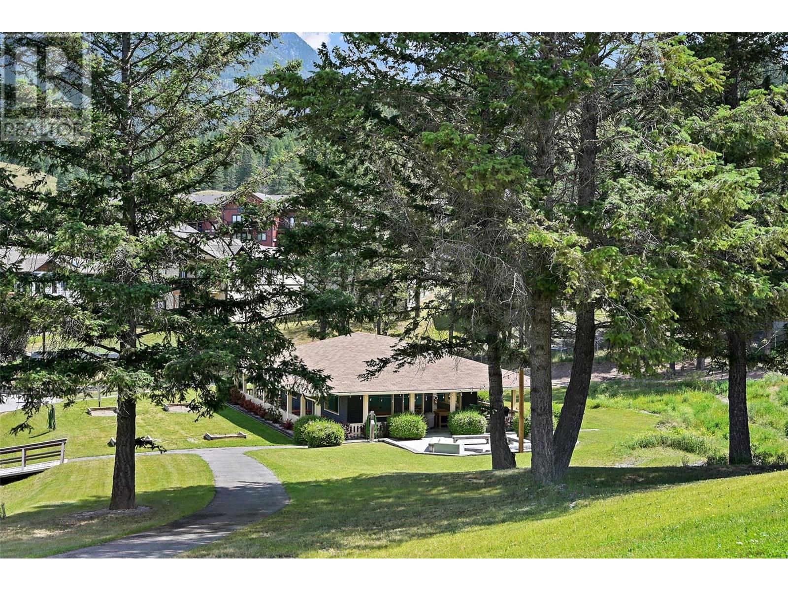 7334 Revelstoke Drive, Radium Hot Springs, British Columbia  V0A 1M0 - Photo 71 - 10352348