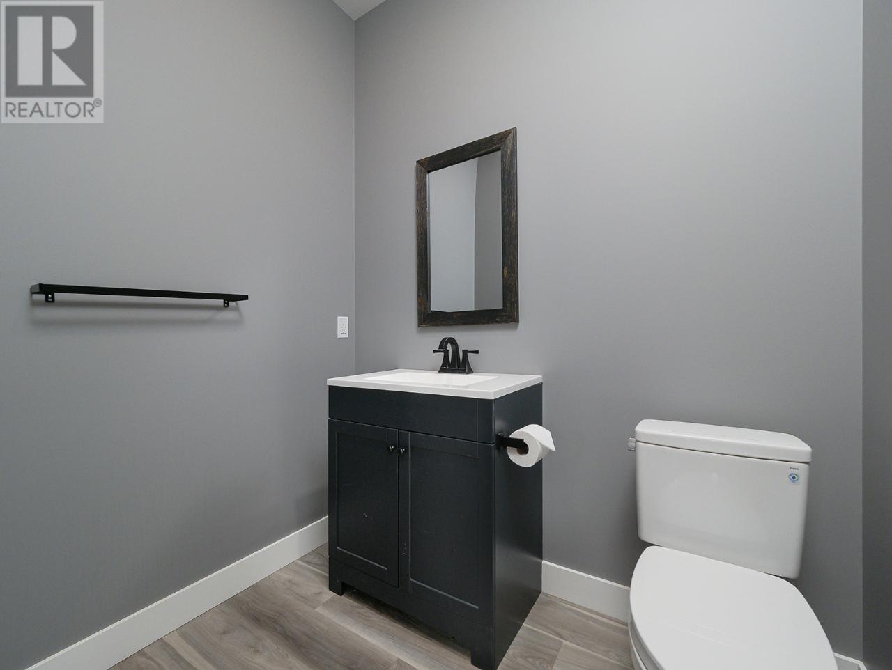 1360 Pine Drive Unit# 5, Golden, British Columbia  V0A 1H1 - Photo 12 - 10352809